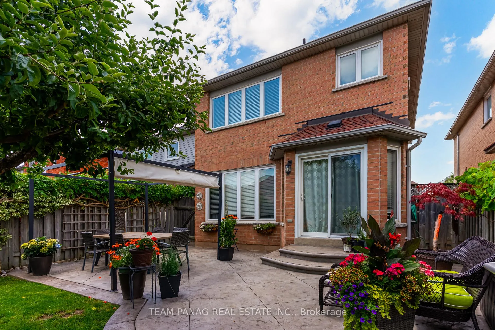 Photo 10 of 54 Loons Call Crescent, Brampton, Sandringham-Wellington — HOMEH