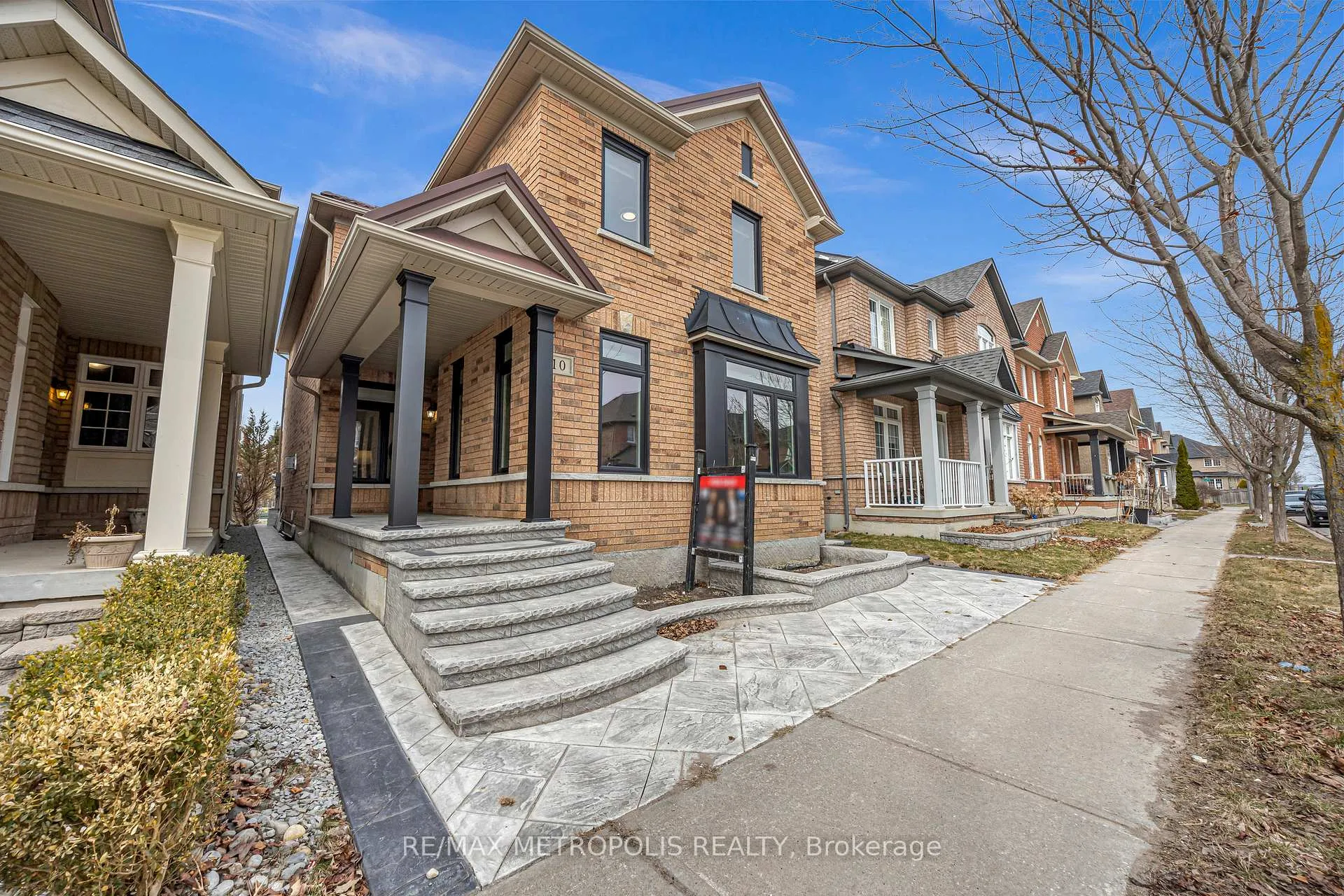 Front of 10 Snowcreek Street