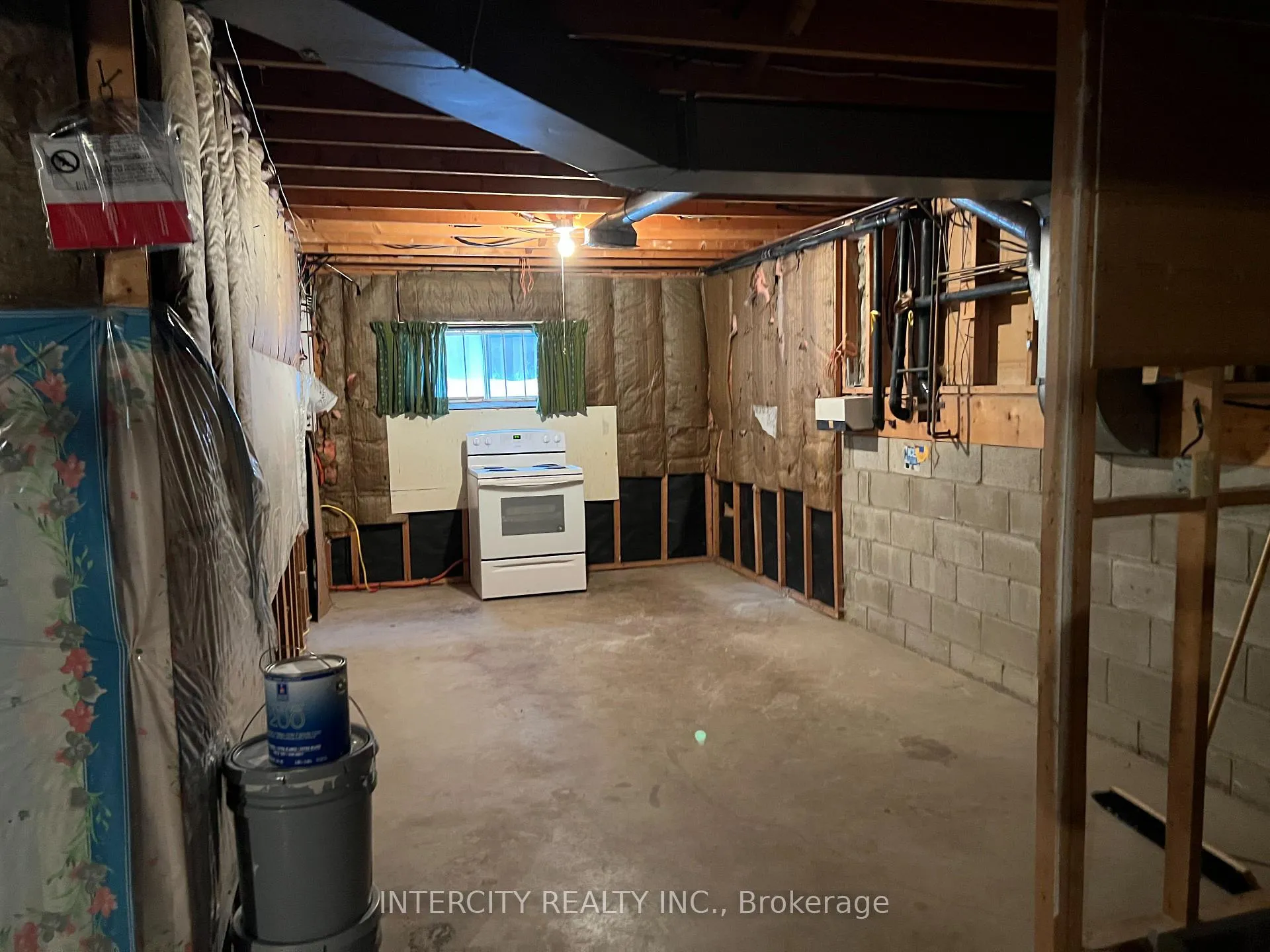 Photo 5 of 180 Jeanne Drive, Vaughan, East Woodbridge — HOMEH