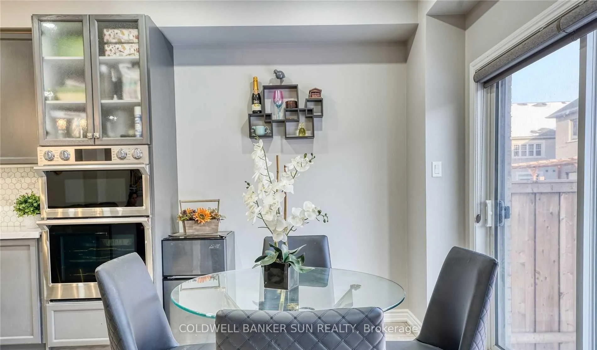 Photo 6 of 41 Faders Drive, Brampton, Northwest Brampton — HOMEH