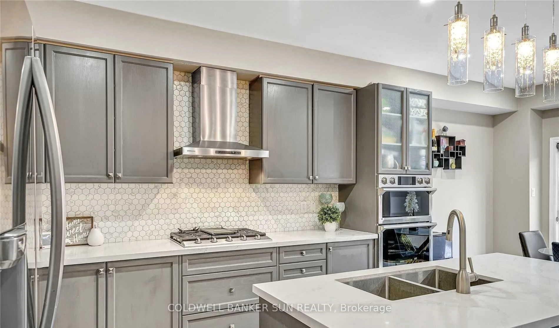 Photo 9 of 41 Faders Drive, Brampton, Northwest Brampton — HOMEH