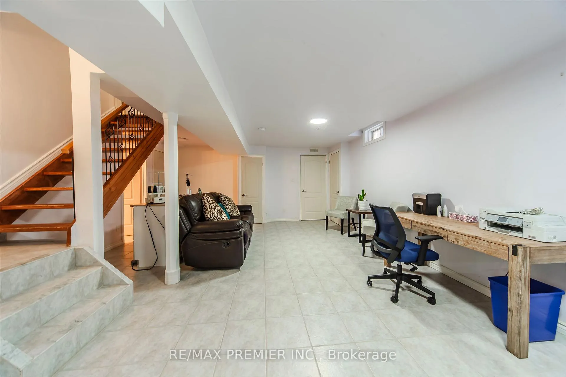 Photo 28 of 17 Villandry Crescent, Vaughan, Maple — HOMEH