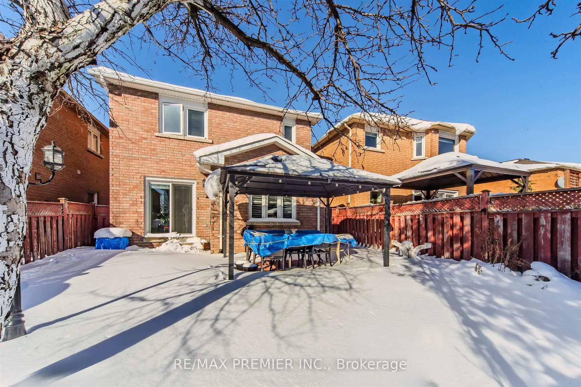 Photo 34 of 17 Villandry Crescent, Vaughan, Maple — HOMEH
