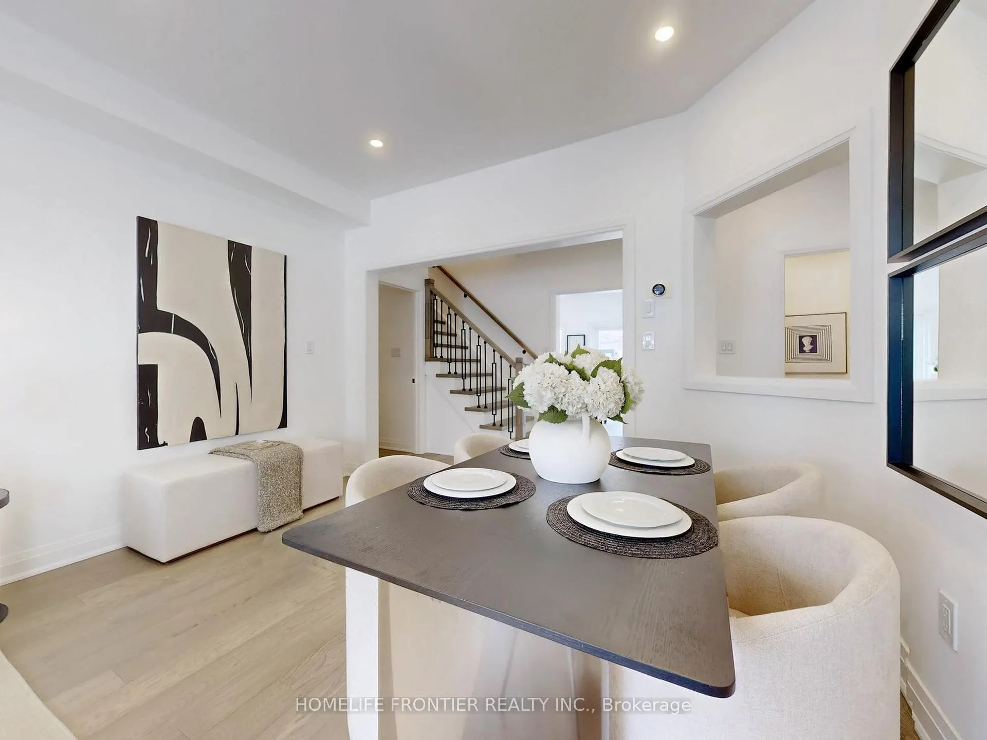 Photo 10 of 73 Billingham Heights, Aurora, Bayview Wellington — HOMEH