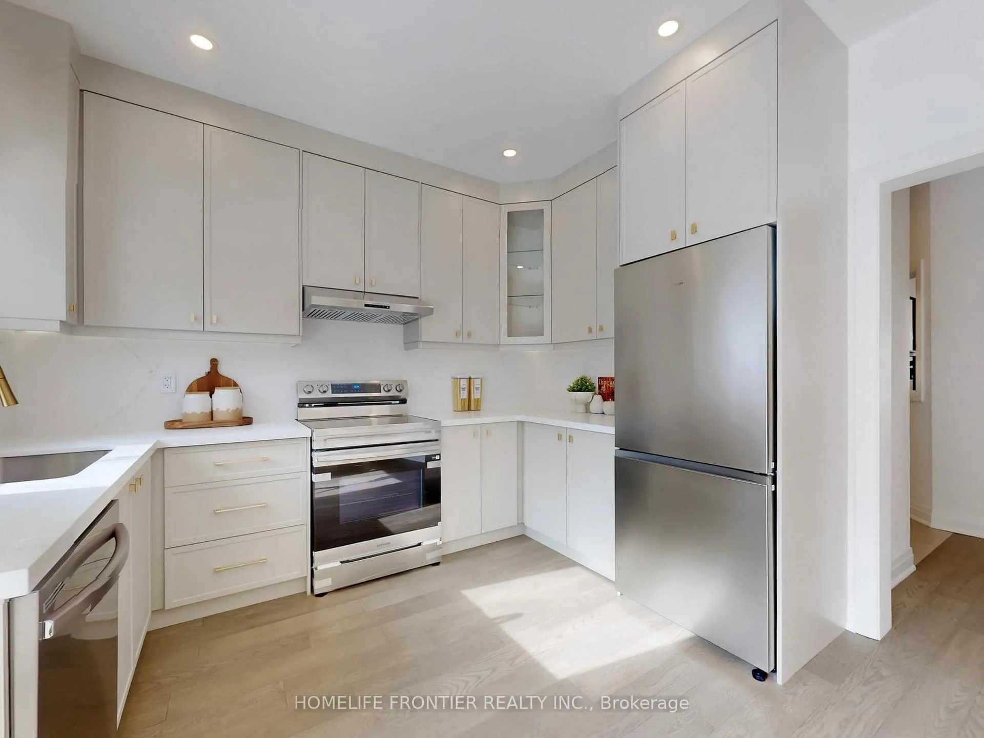 Photo 15 of 73 Billingham Heights, Aurora, Bayview Wellington — HOMEH