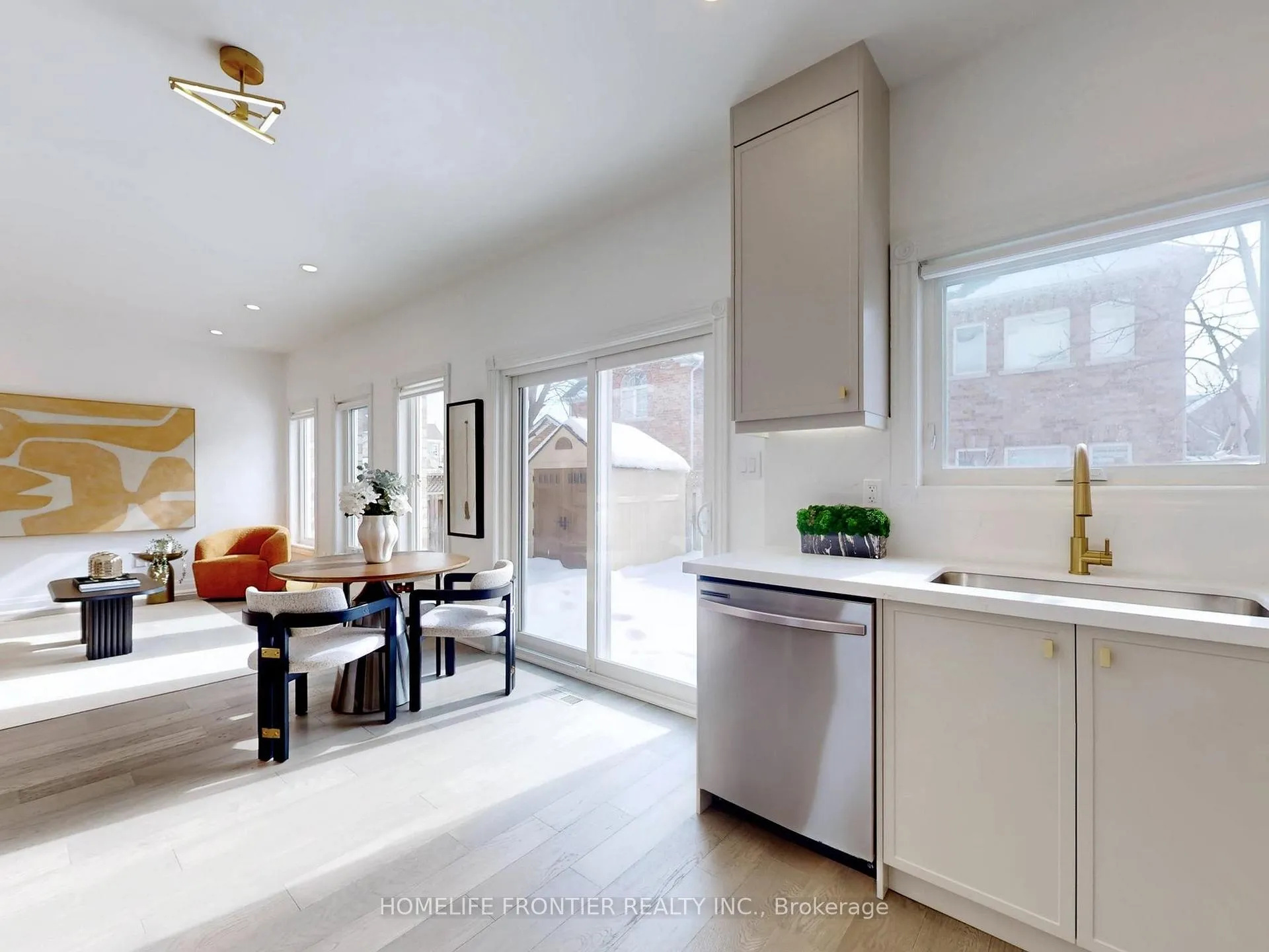 Photo 16 of 73 Billingham Heights, Aurora, Bayview Wellington — HOMEH