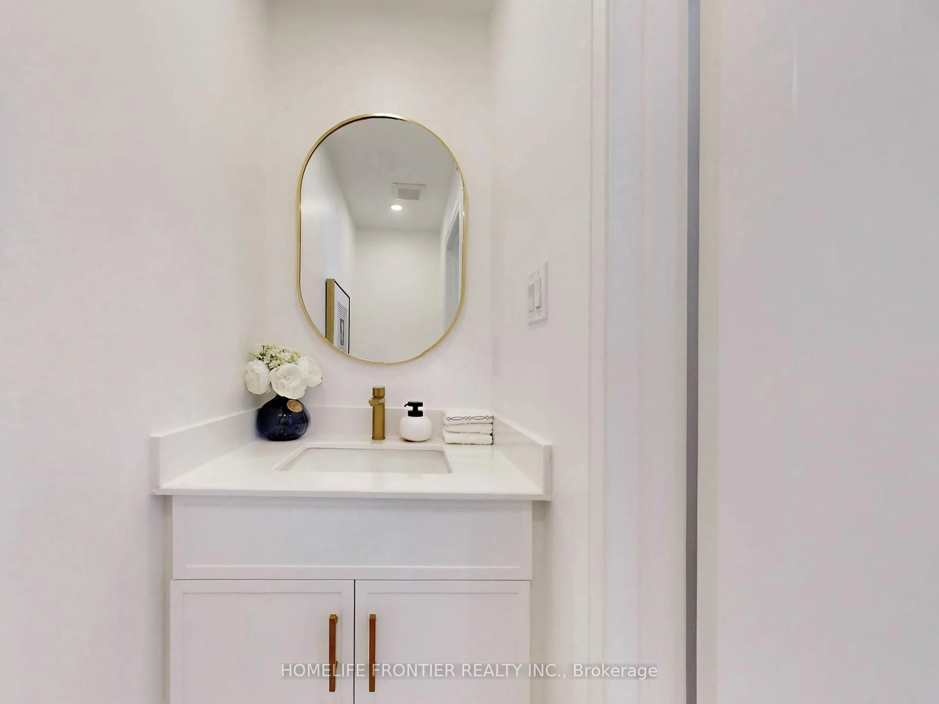 Photo 20 of 73 Billingham Heights, Aurora, Bayview Wellington — HOMEH