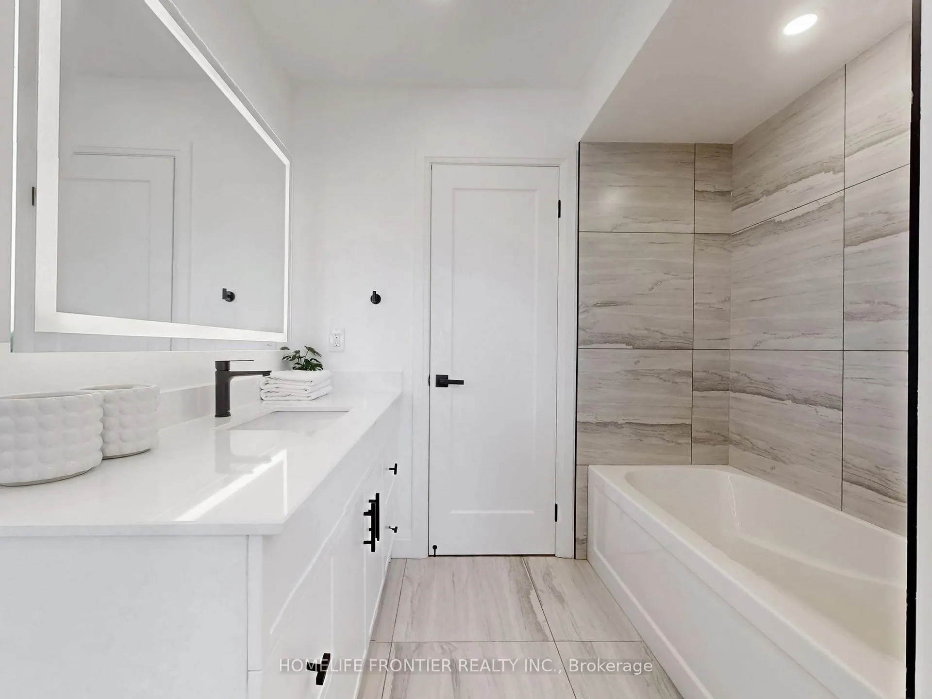 Photo 30 of 73 Billingham Heights, Aurora, Bayview Wellington — HOMEH