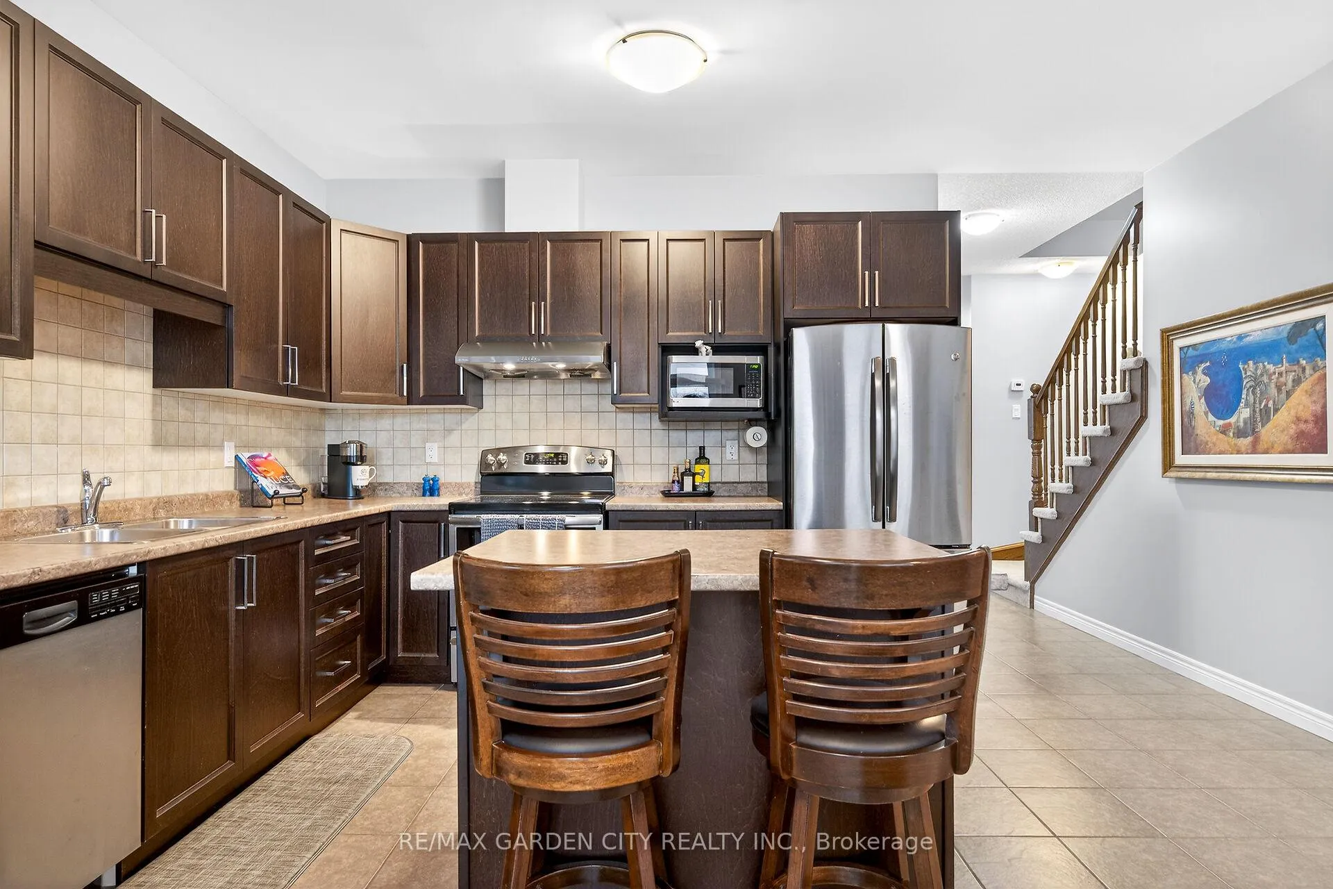 Photo 6 of Unit 45, 380 Lake Street, Grimsby, Grimsby Beach — HOMEH