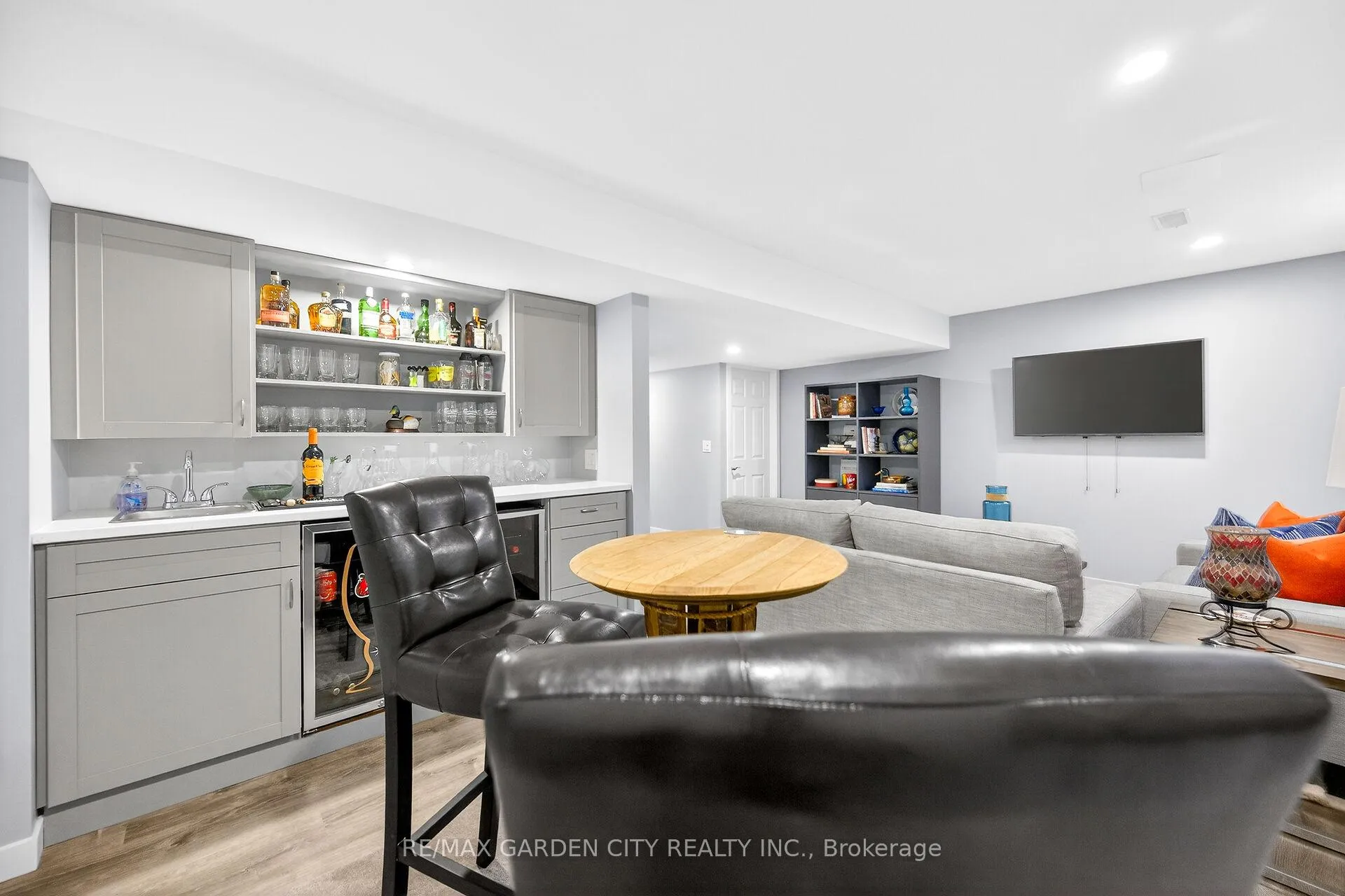 Photo 28 of Unit 45, 380 Lake Street, Grimsby, Grimsby Beach — HOMEH