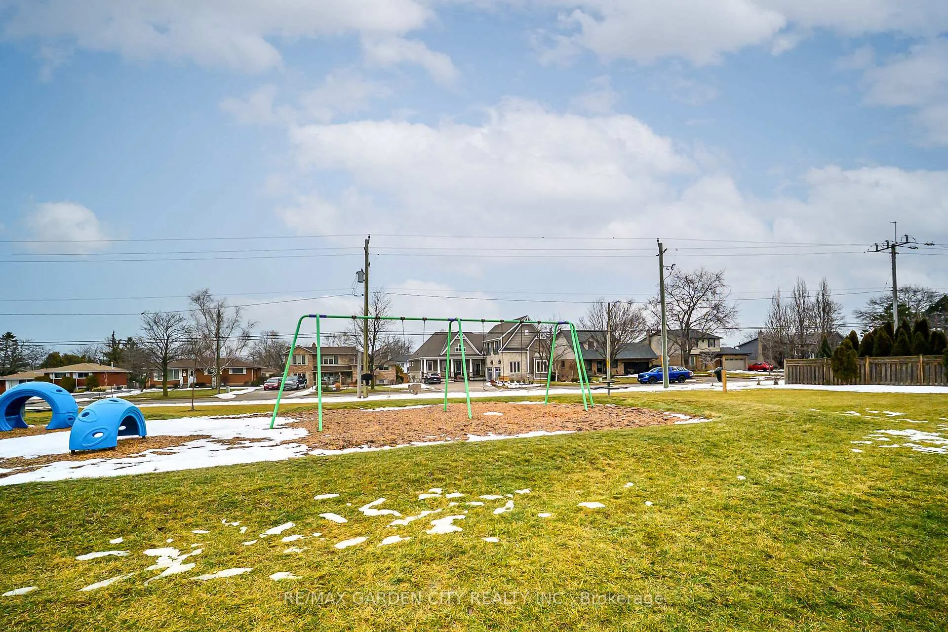 Photo 37 of Unit 45, 380 Lake Street, Grimsby, Grimsby Beach — HOMEH