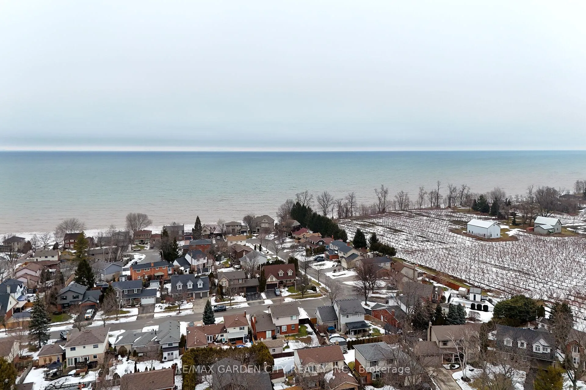 Photo 38 of Unit 45, 380 Lake Street, Grimsby, Grimsby Beach — HOMEH