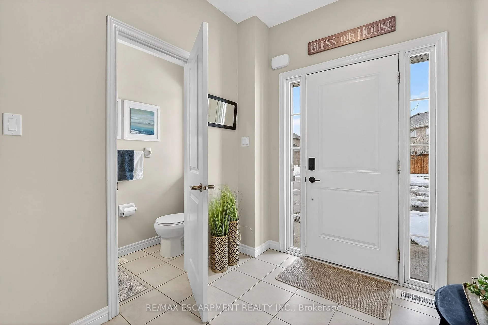 Photo 18 of 101 Dennis Drive, West Lincoln, Smithville — HOMEH