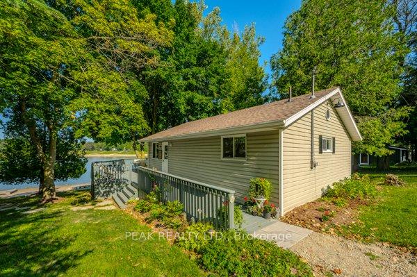 Photo 23 of 214 2 Road S, Mapleton, Rural Mapleton — HOMEH
