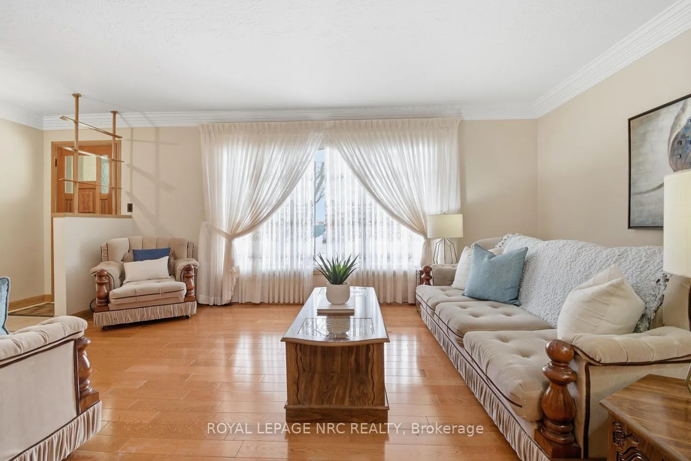 Photo 5 of 149 Afton Avenue, Welland, Lincoln/Crowland — HOMEH