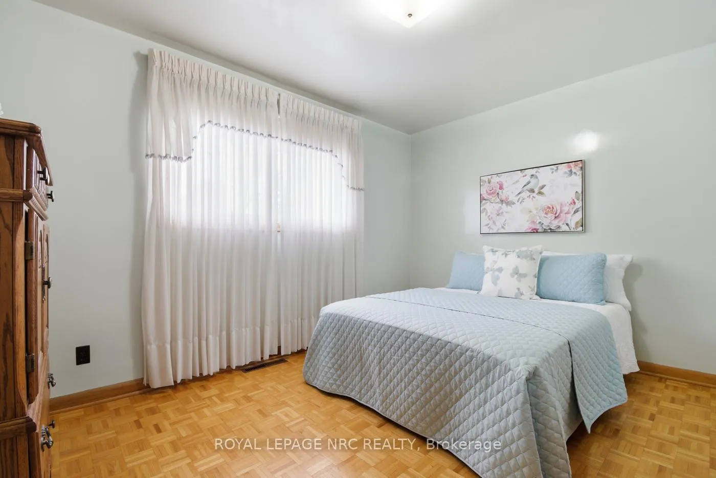 Photo 12 of 149 Afton Avenue, Welland, Lincoln/Crowland — HOMEH