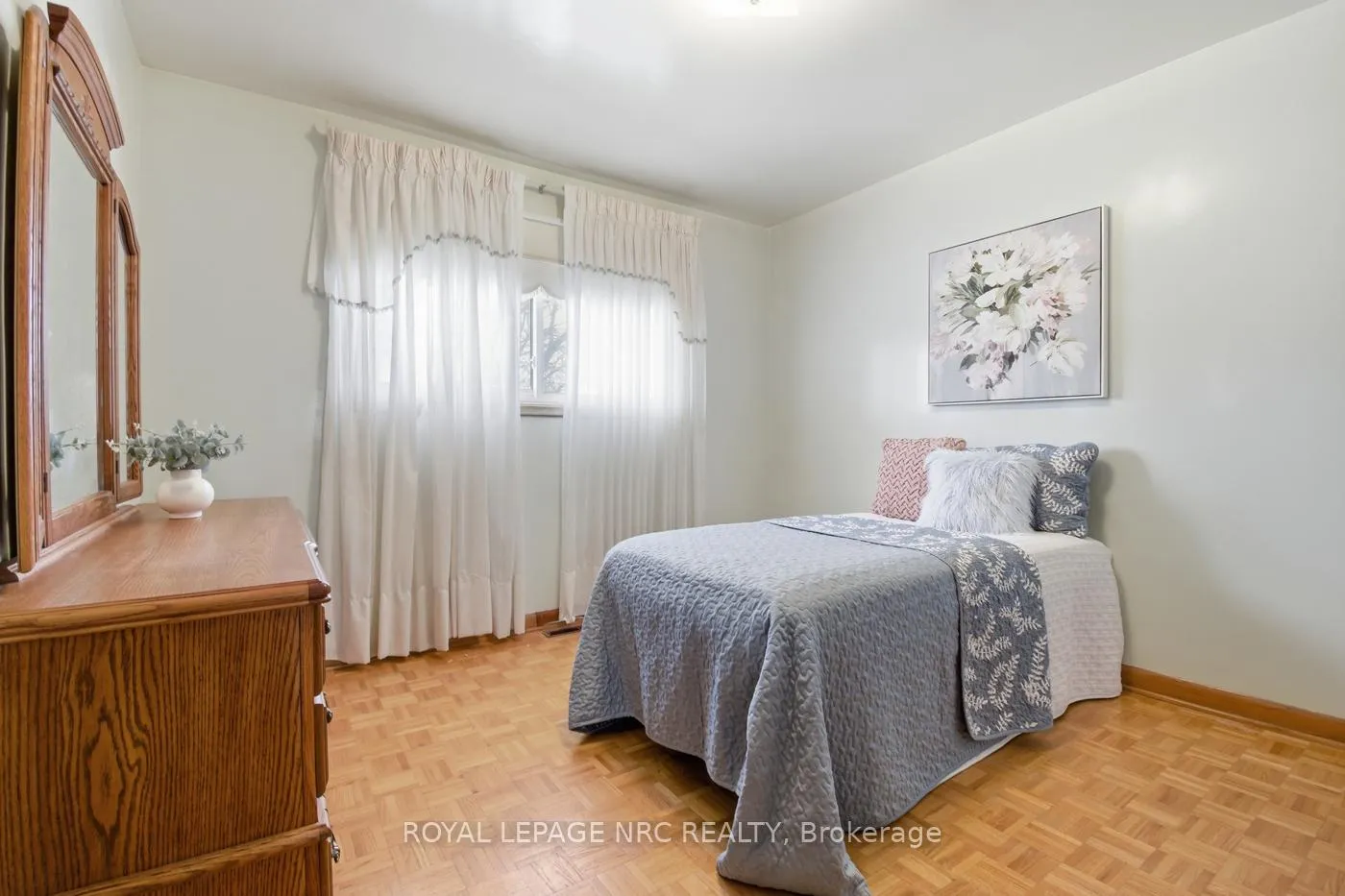 Photo 15 of 149 Afton Avenue, Welland, Lincoln/Crowland — HOMEH