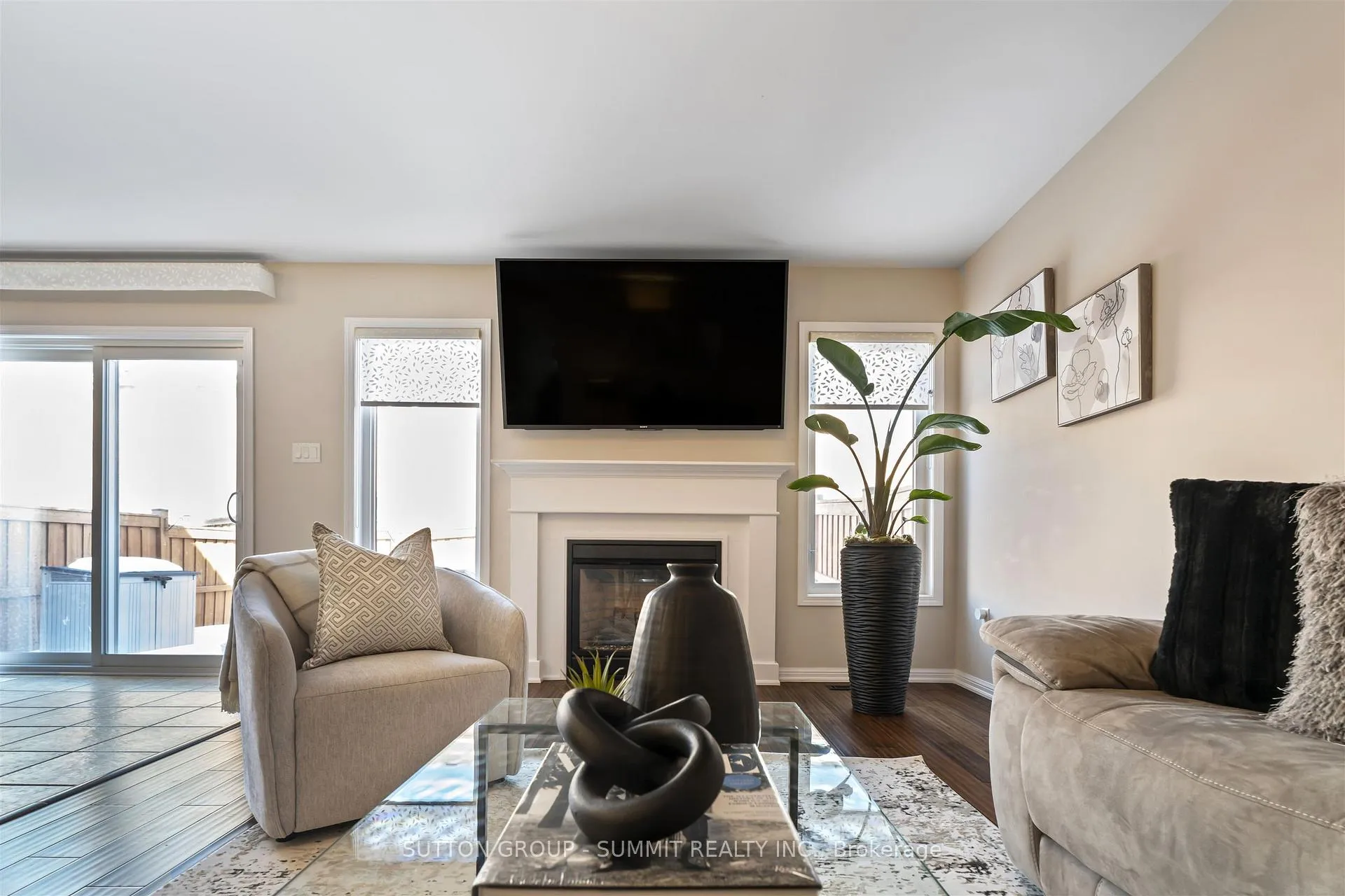 Photo 13 of 659 Gervais Terrace, Milton, Coates — HOMEH