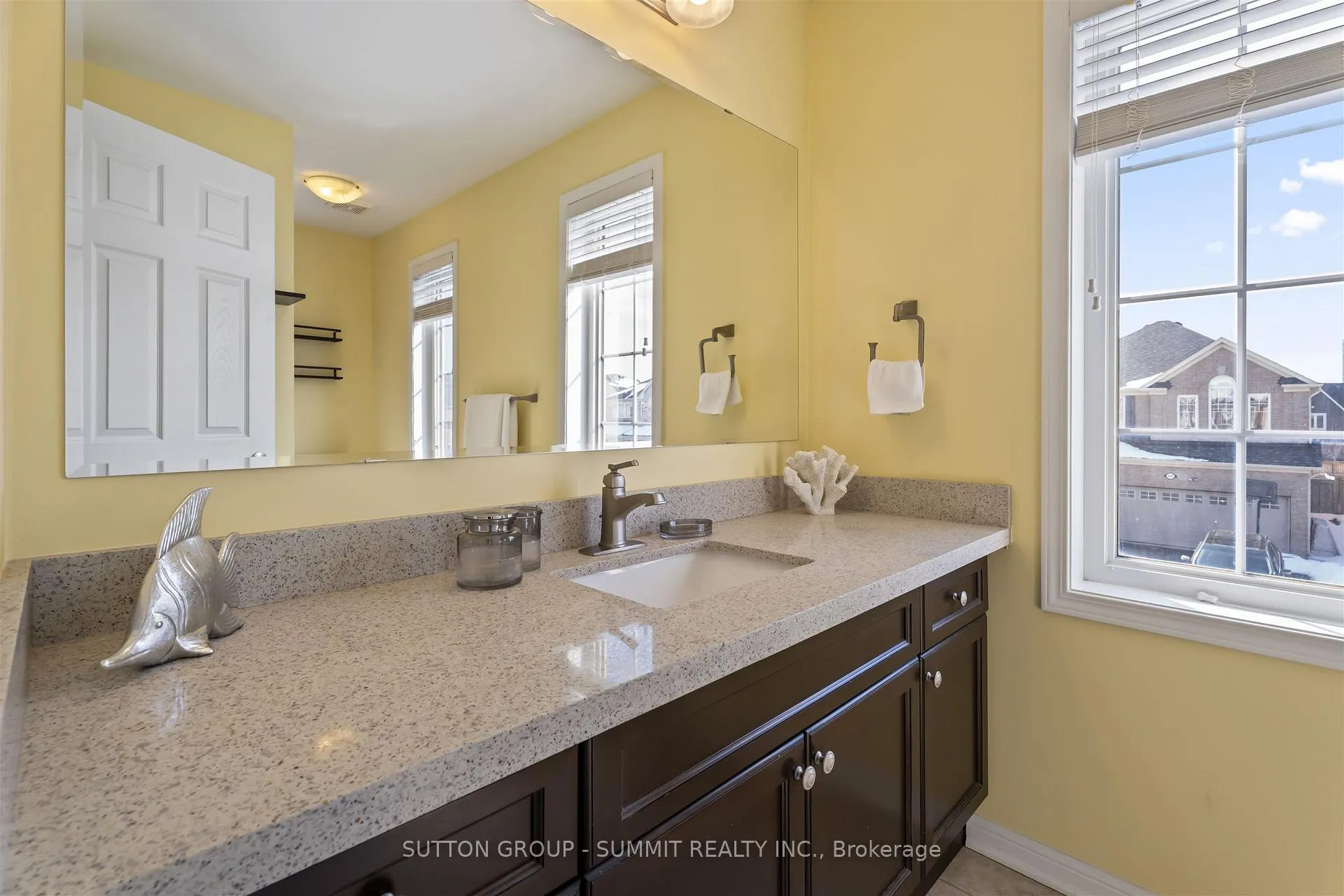 Photo 37 of 659 Gervais Terrace, Milton, Coates — HOMEH