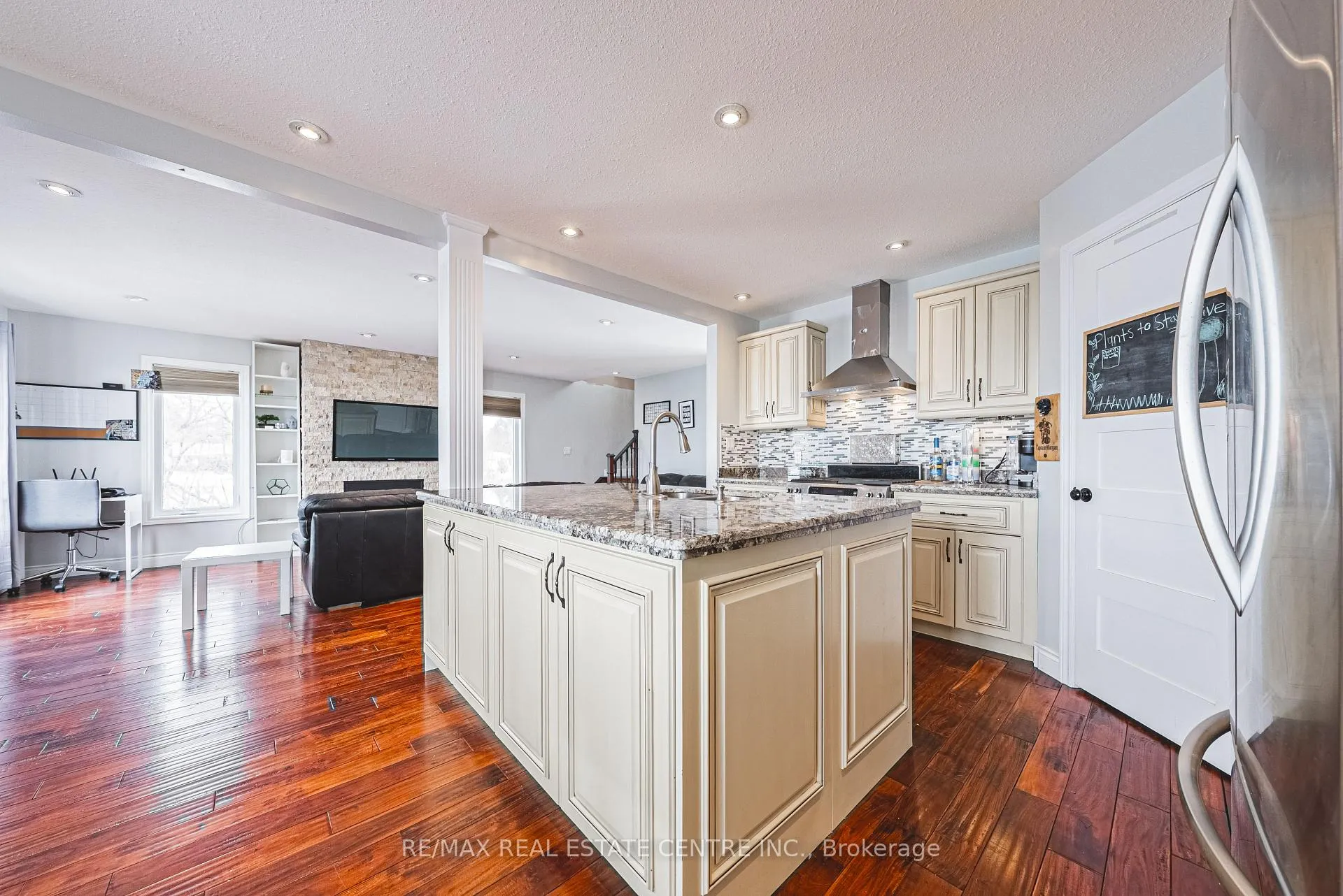 Photo 9 of 2801 North Shore Drive, Haldimand, Dunnville — HOMEH