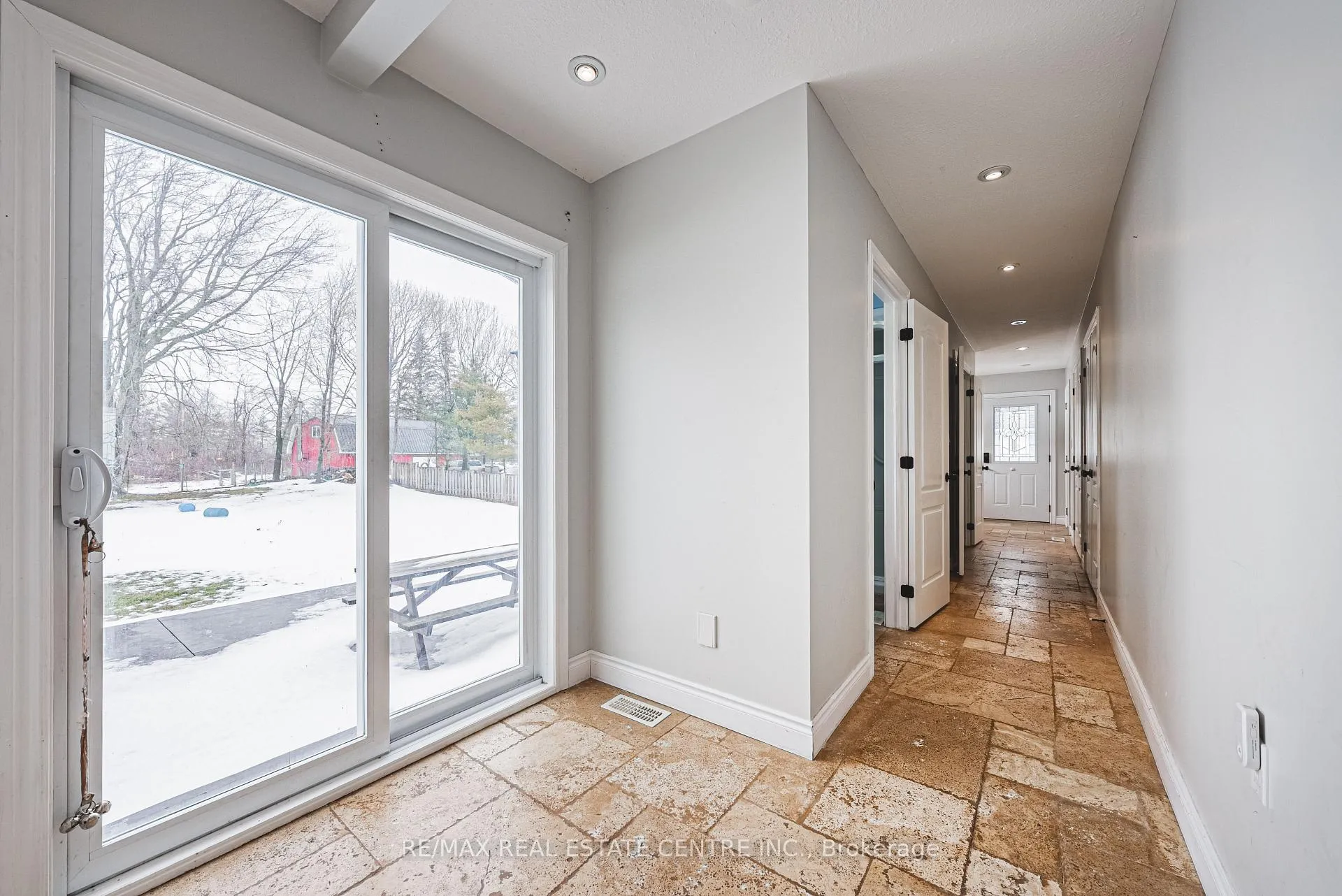 Photo 18 of 2801 North Shore Drive, Haldimand, Dunnville — HOMEH