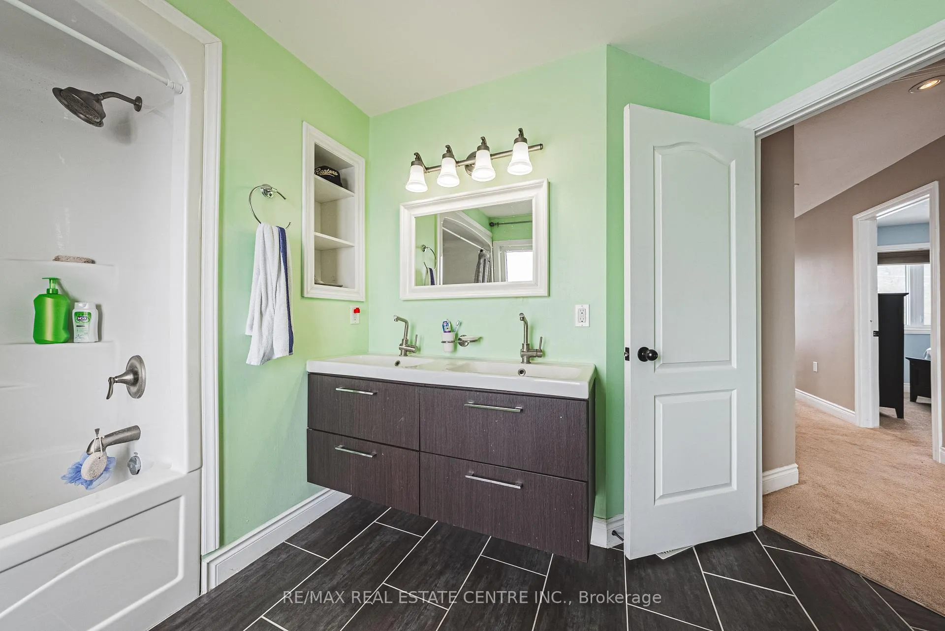Photo 26 of 2801 North Shore Drive, Haldimand, Dunnville — HOMEH