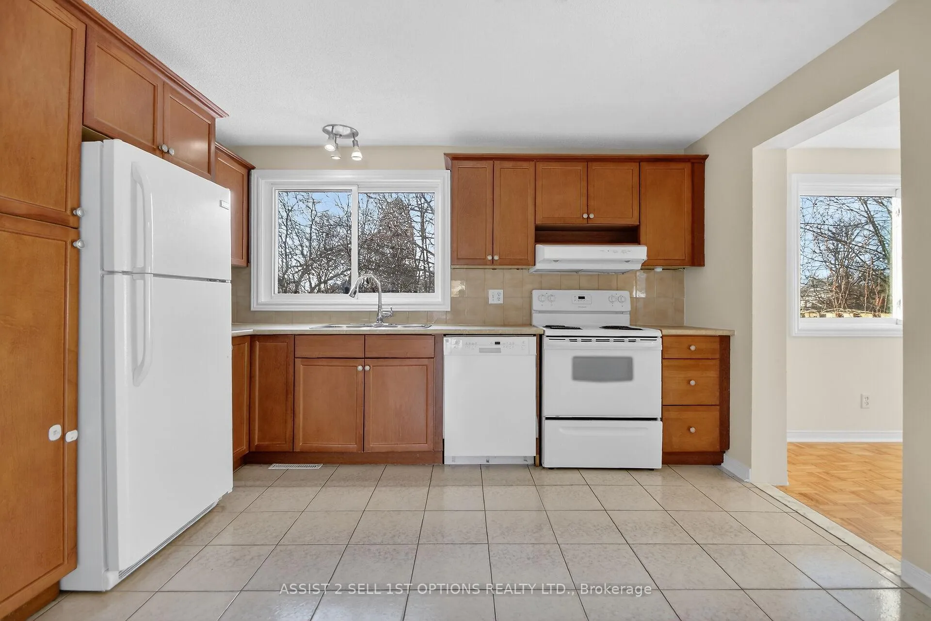 Photo 13 of 3 Benlea Drive, Ottawa, Tanglewood — HOMEH