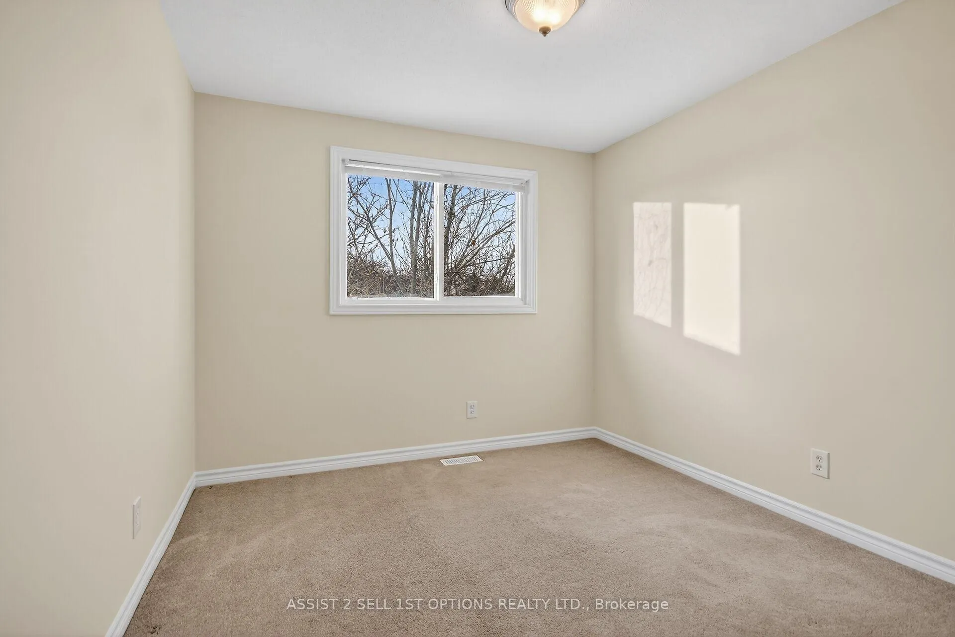Photo 16 of 3 Benlea Drive, Ottawa, Tanglewood — HOMEH