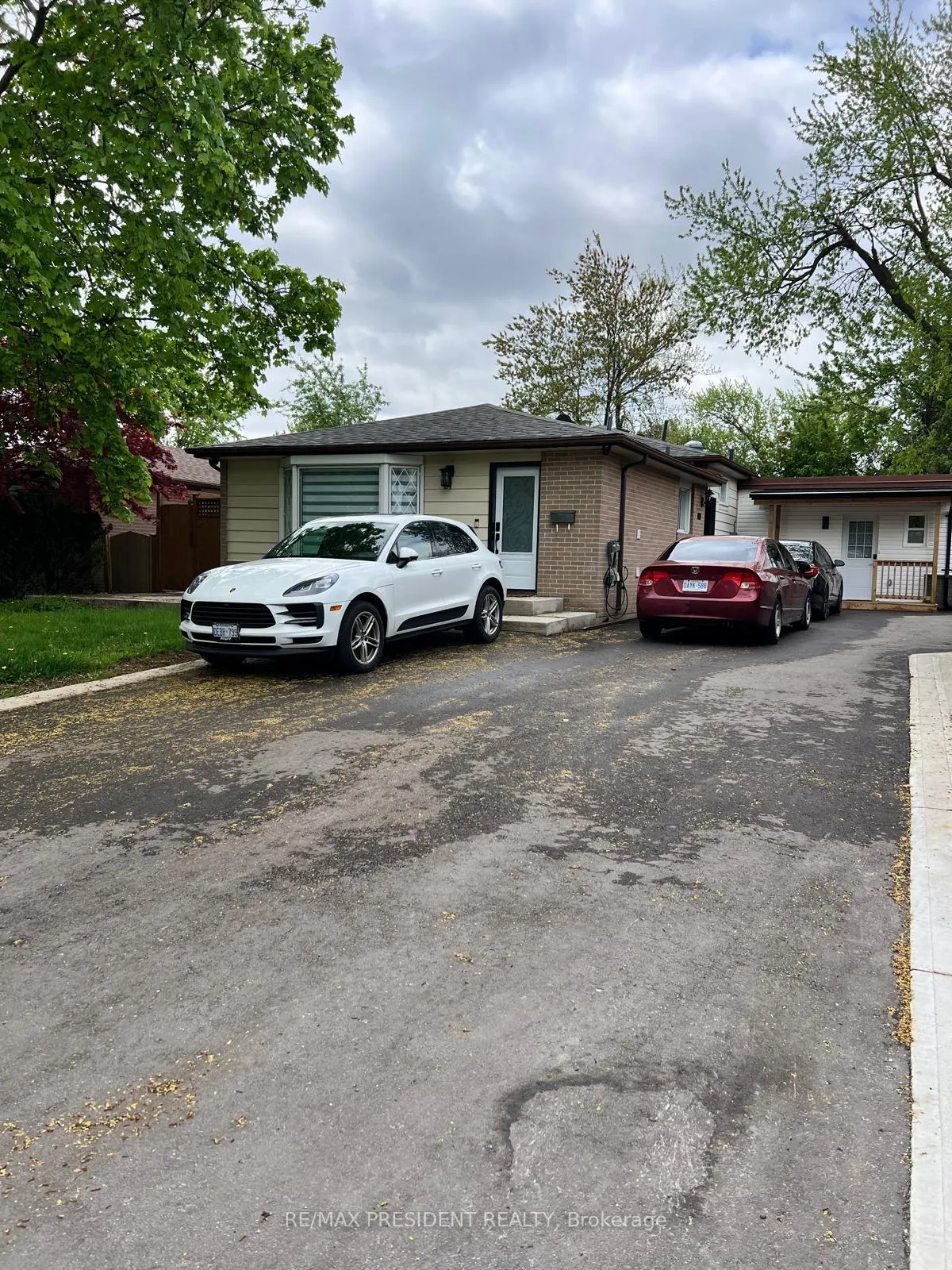 Photo 1 of Unit 1, 27 Drayton Crescent, Brampton, Southgate — HOMEH