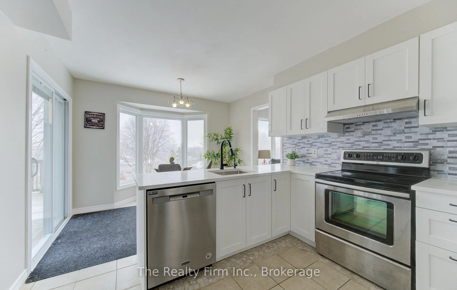 Photo 10 of 224 Brembel Court, Kitchener — HOMEH
