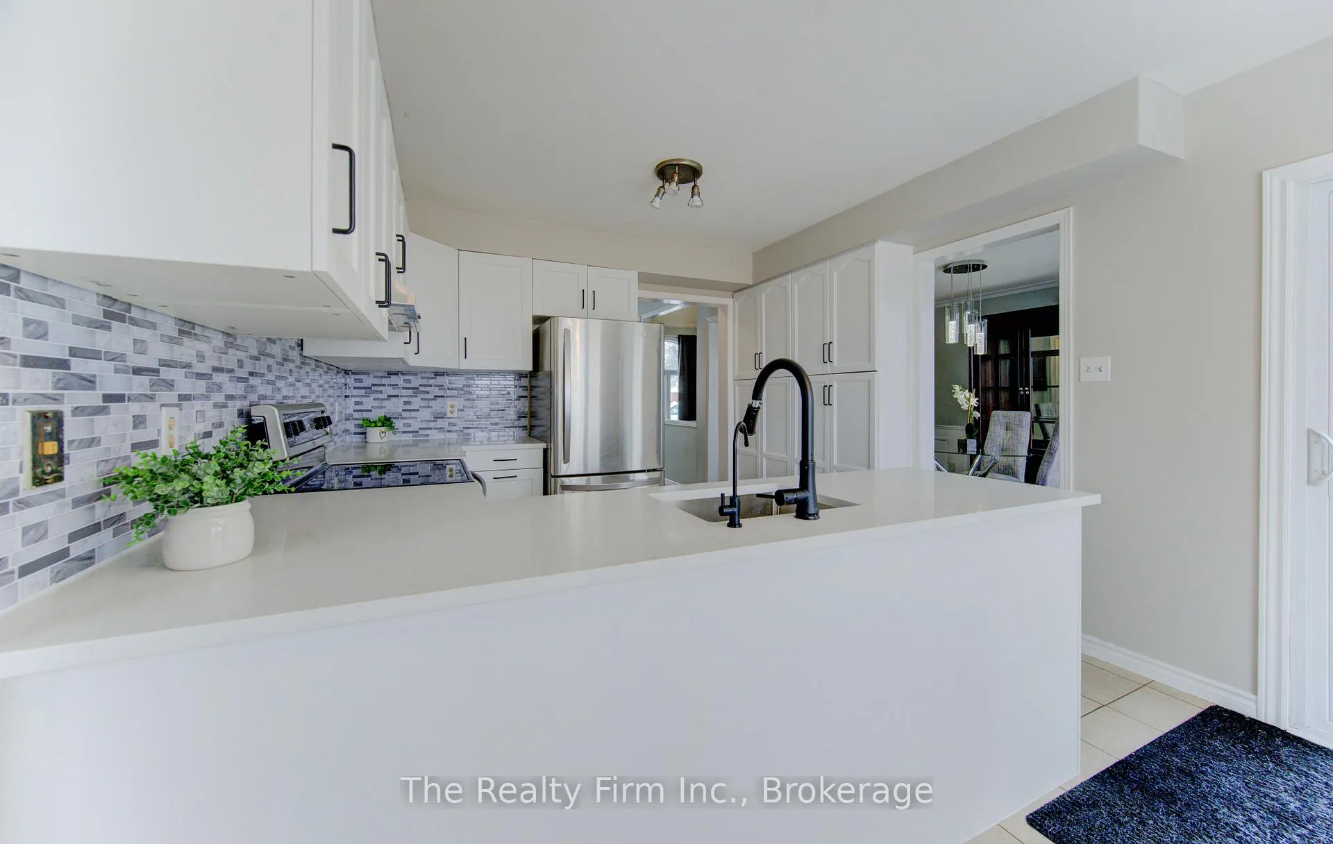 Photo 13 of 224 Brembel Court, Kitchener — HOMEH