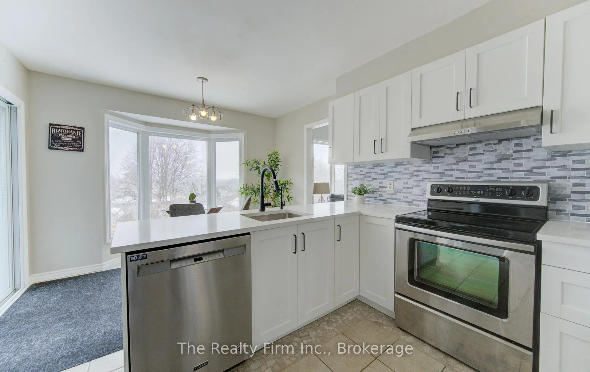 Photo 16 of 224 Brembel Court, Kitchener — HOMEH