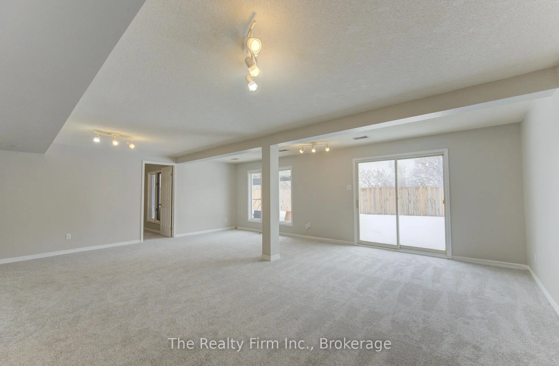 Photo 36 of 224 Brembel Court, Kitchener — HOMEH