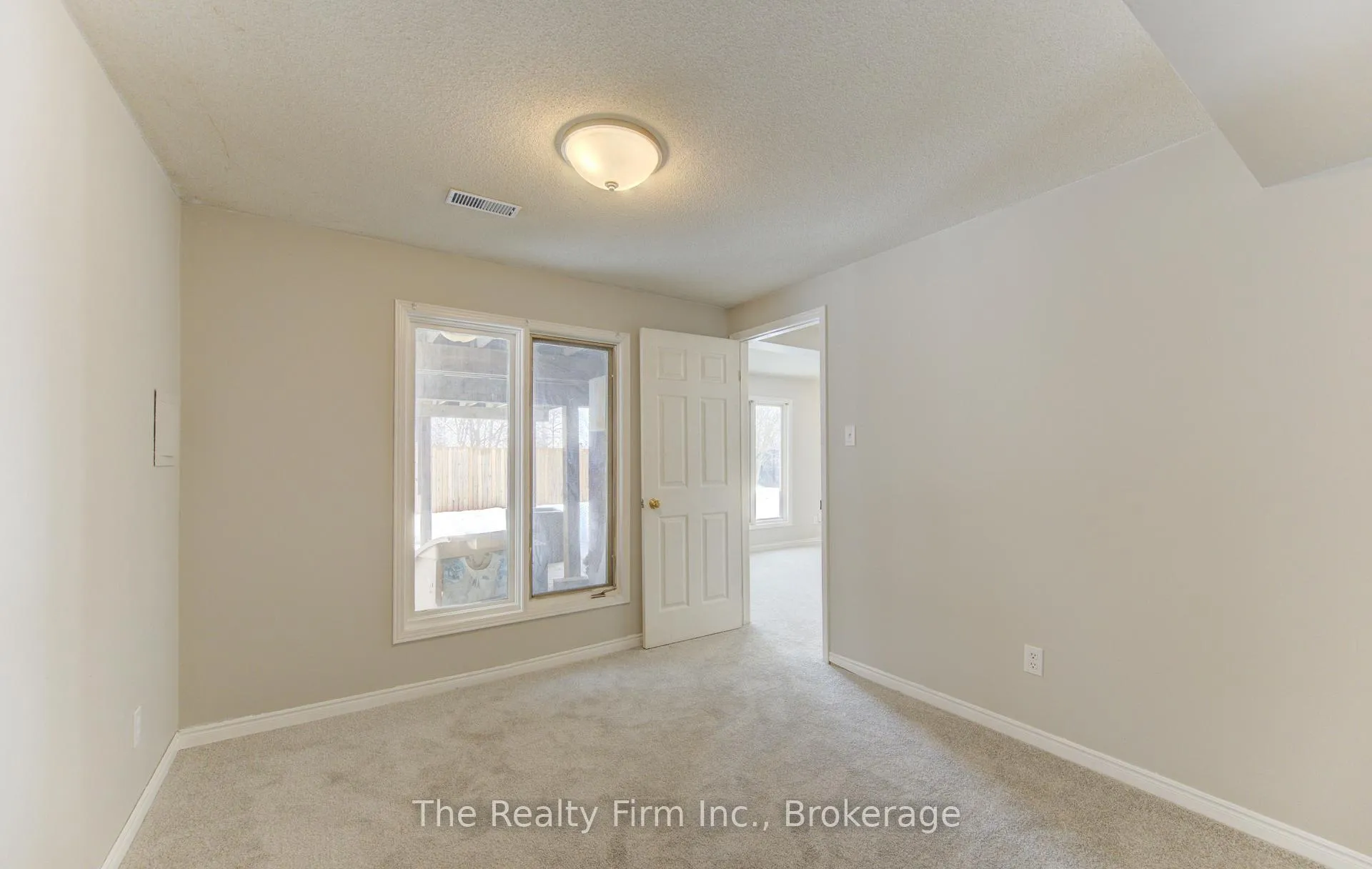 Photo 40 of 224 Brembel Court, Kitchener — HOMEH