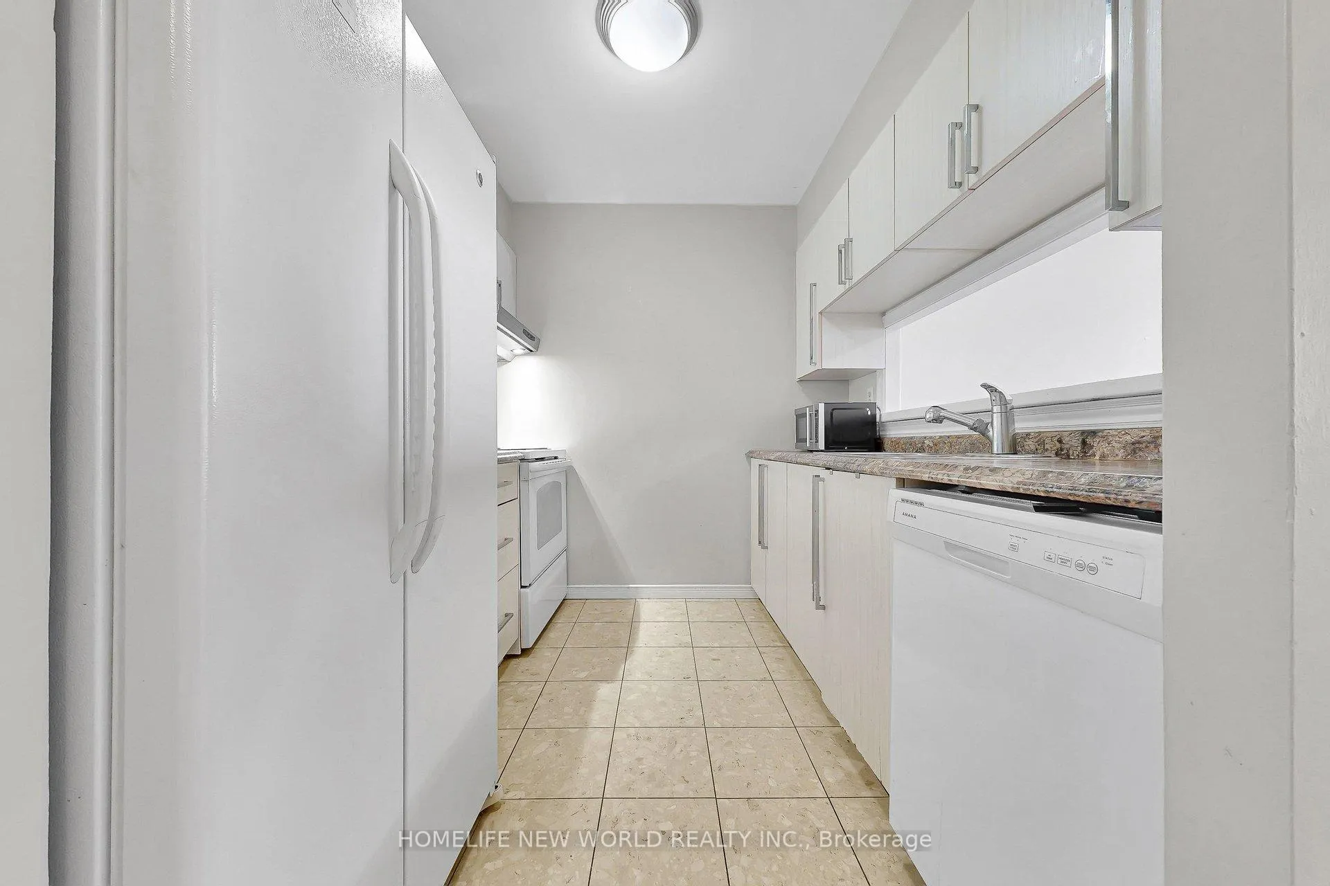 Photo 6 of Unit 712, 1665 Pickering Parkway, Pickering, Village East — HOMEH