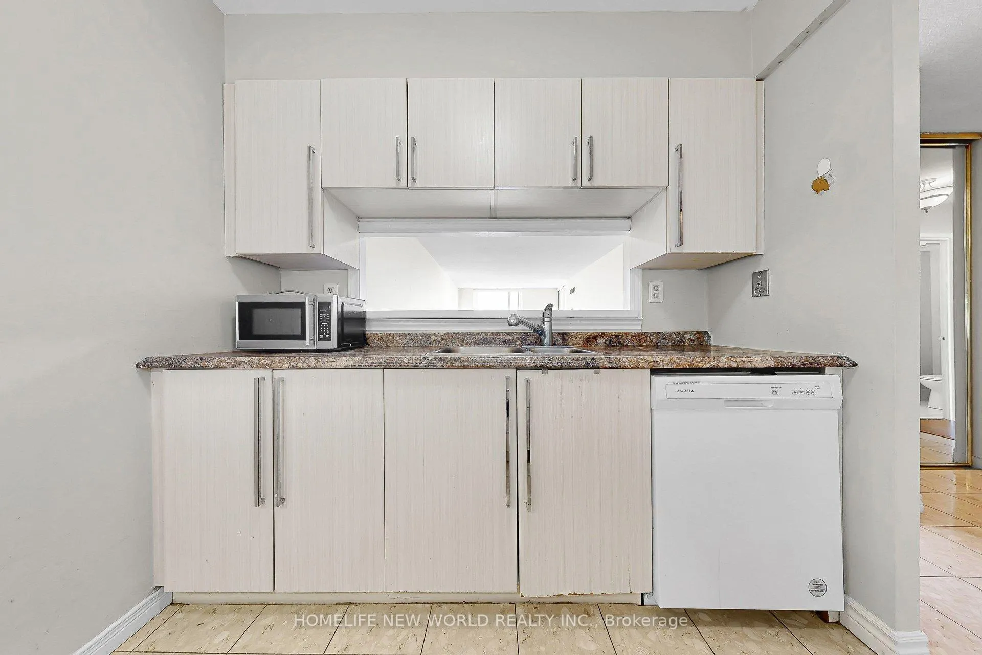 Photo 9 of Unit 712, 1665 Pickering Parkway, Pickering, Village East — HOMEH