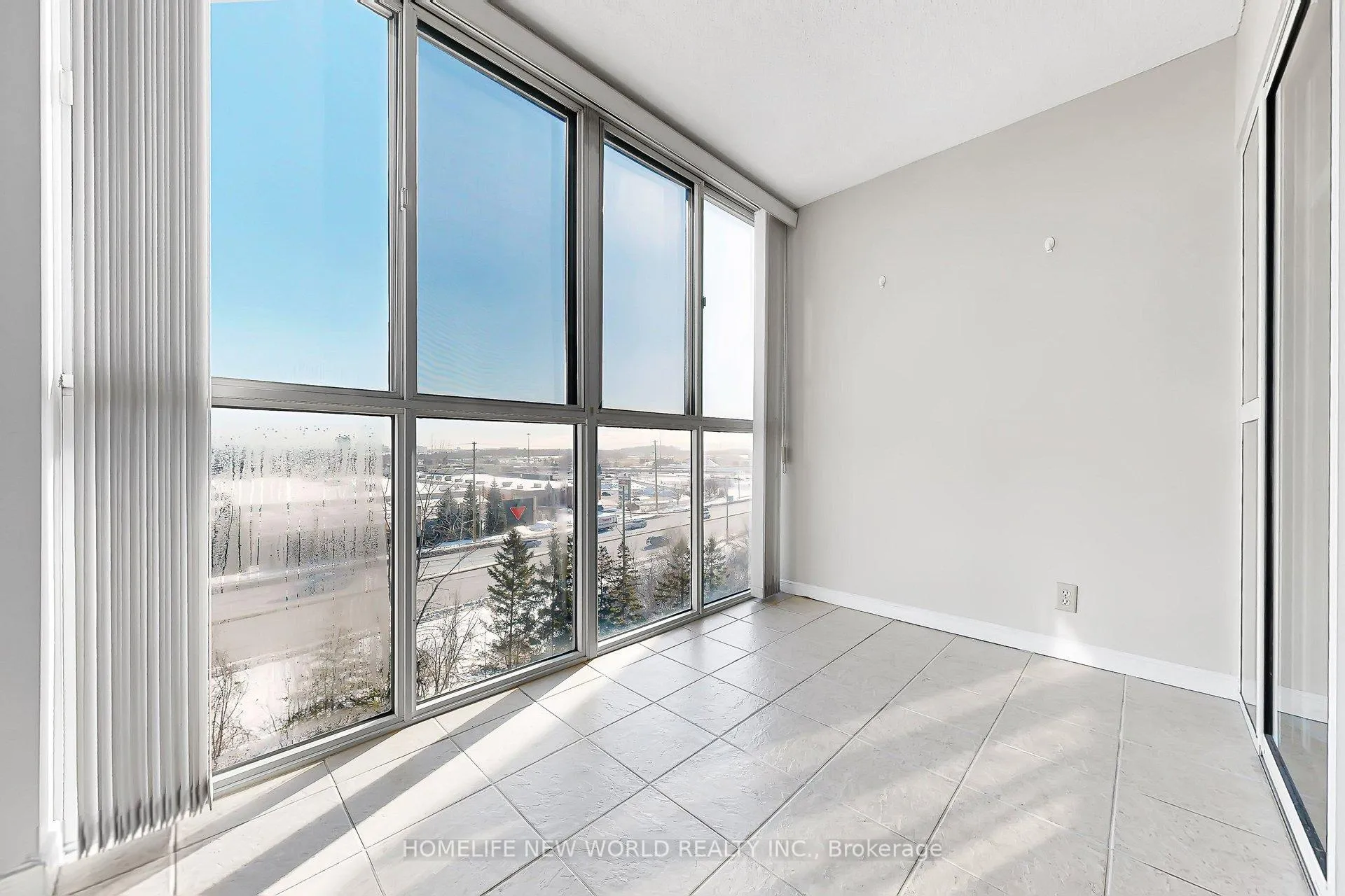 Photo 16 of Unit 712, 1665 Pickering Parkway, Pickering, Village East — HOMEH