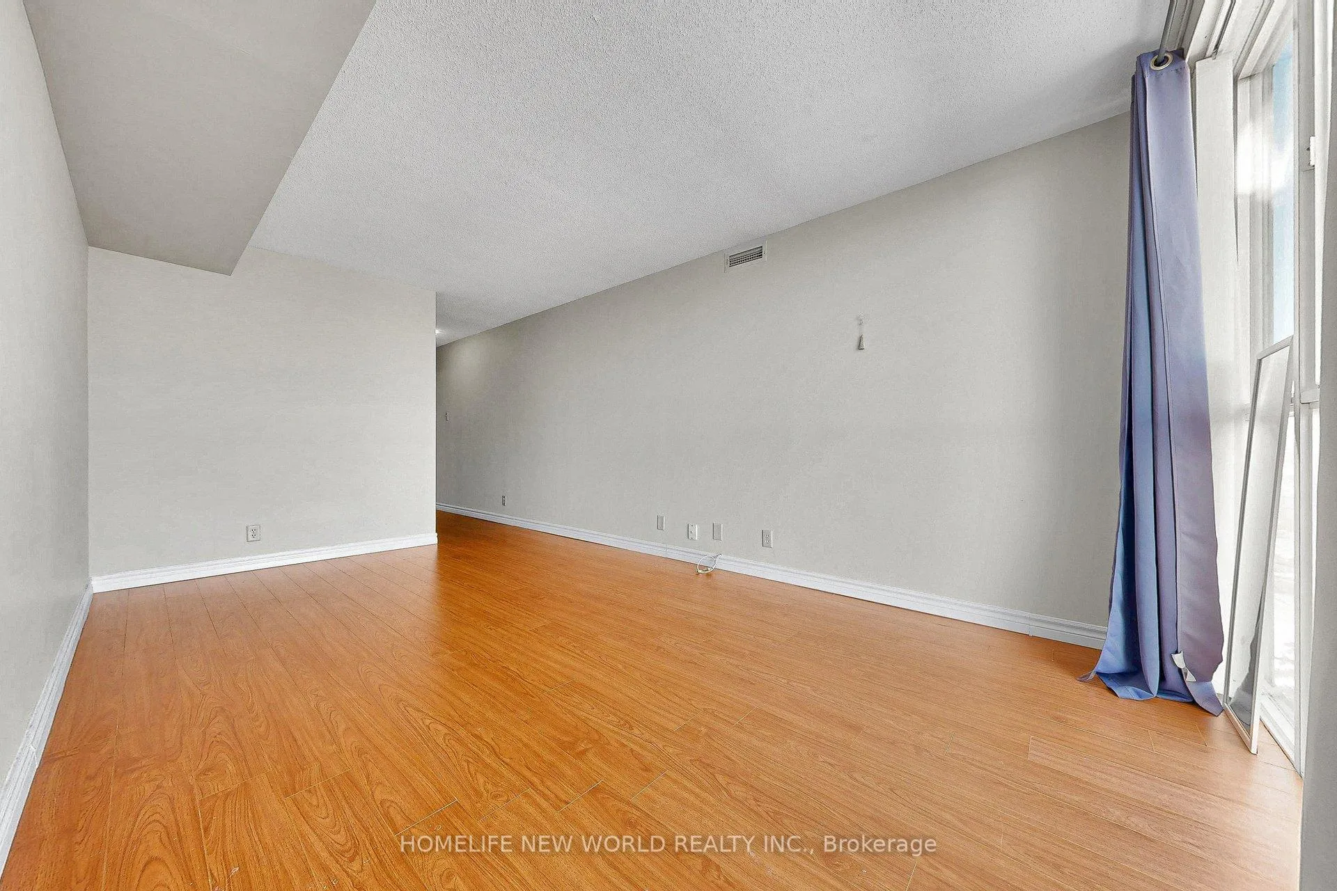 Photo 32 of Unit 712, 1665 Pickering Parkway, Pickering, Village East — HOMEH