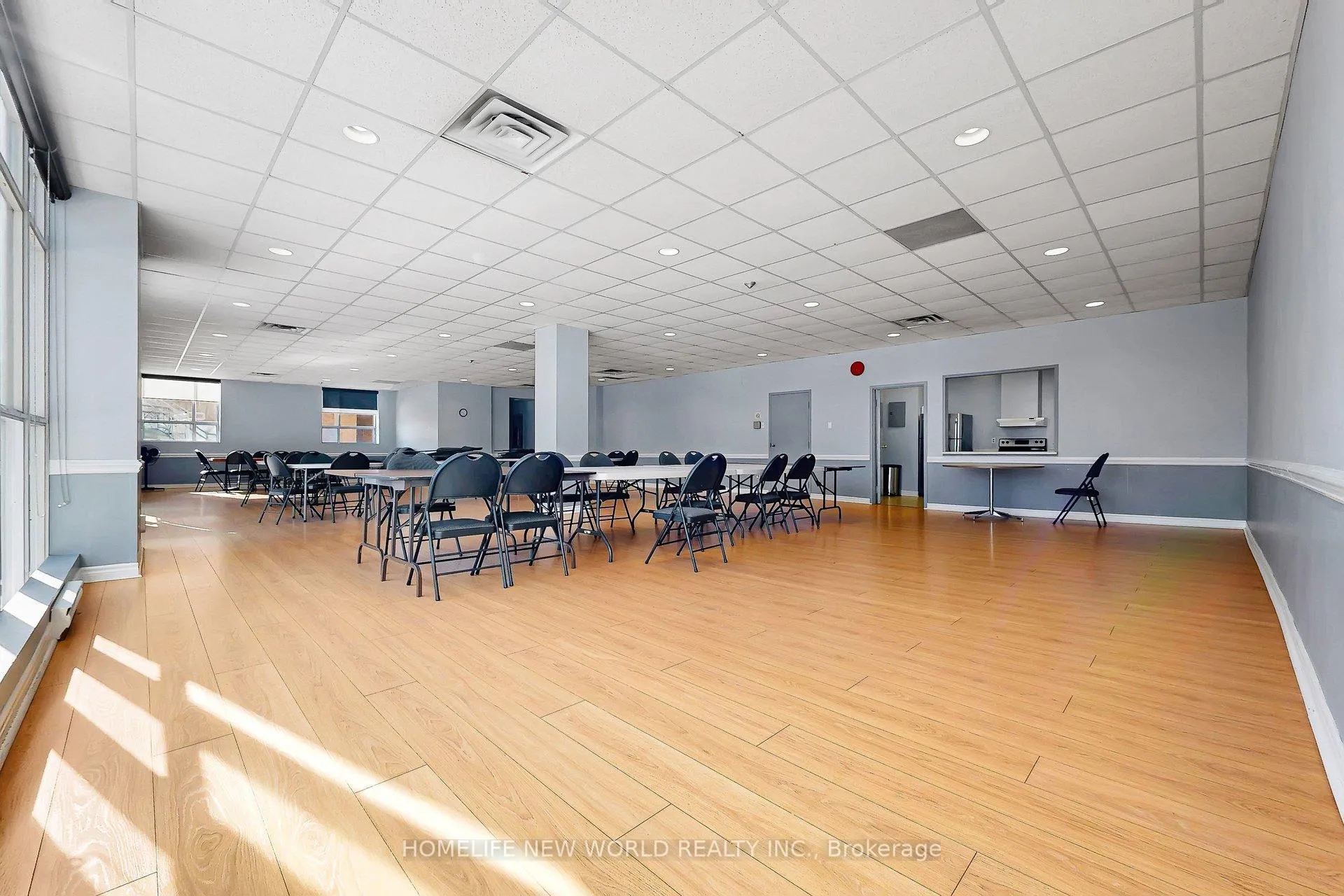 Photo 33 of Unit 712, 1665 Pickering Parkway, Pickering, Village East — HOMEH