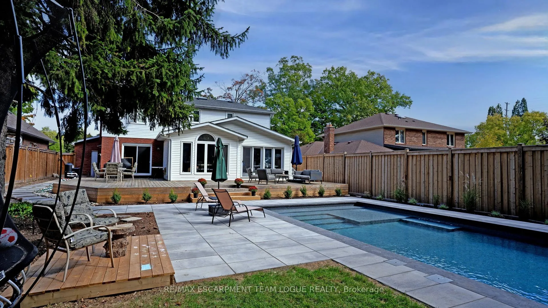 Photo 37 of 2016 Headon Forest Drive, Burlington, Headon — HOMEH