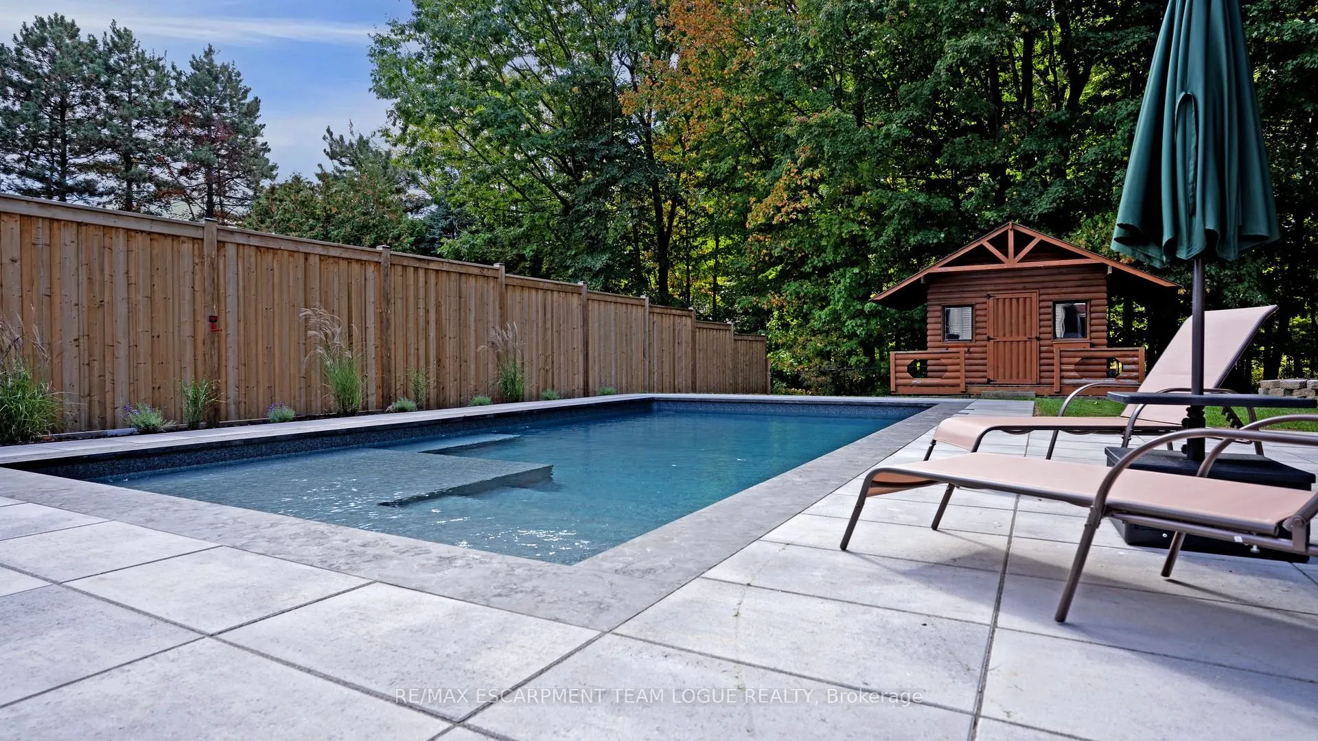 Photo 39 of 2016 Headon Forest Drive, Burlington, Headon — HOMEH