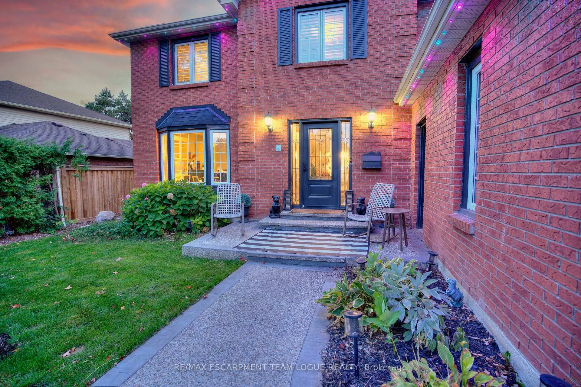 Photo 45 of 2016 Headon Forest Drive, Burlington, Headon — HOMEH