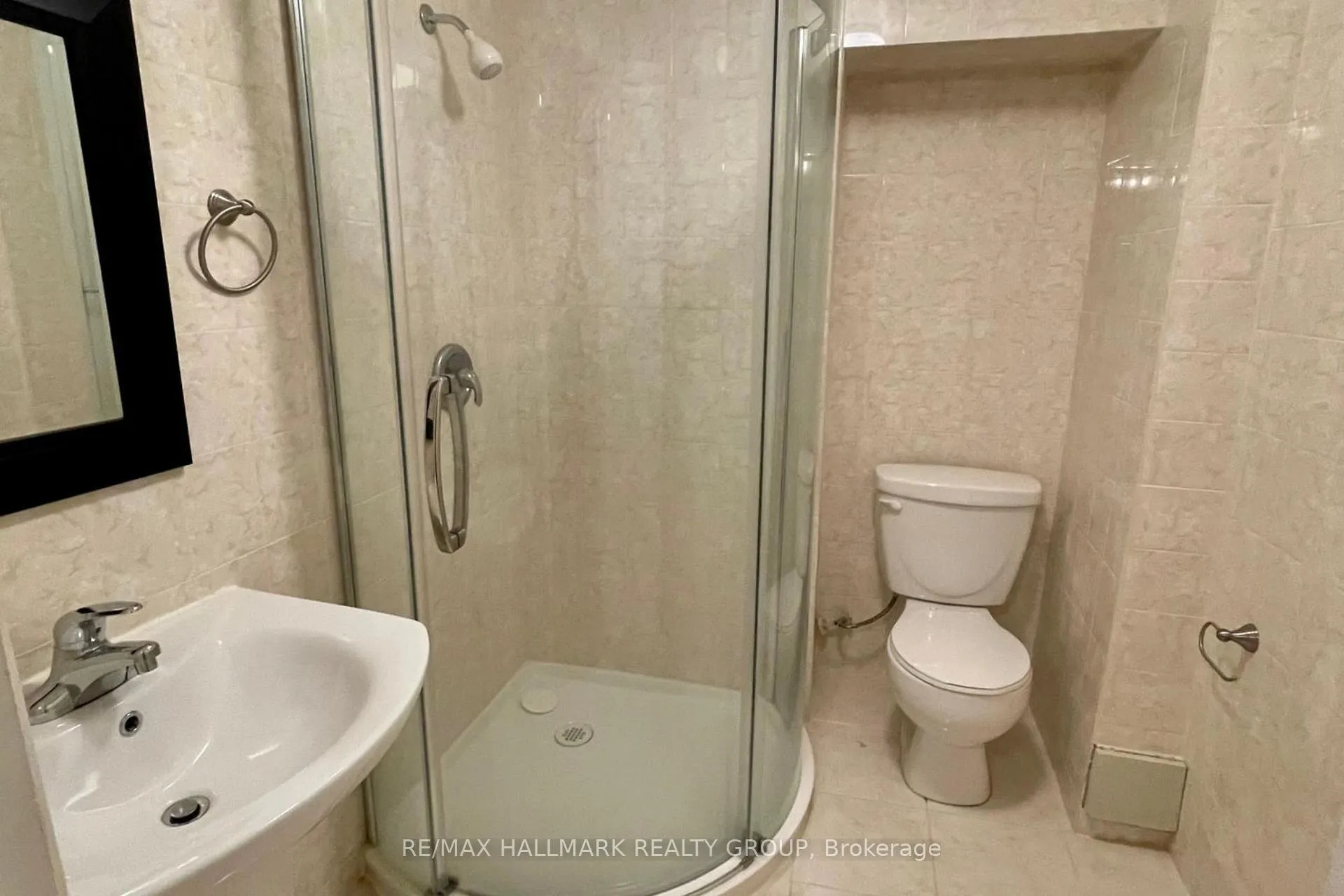 Photo 11 of 45 Rialto Way, Ottawa, Hunt Club Park/Greenboro — HOMEH