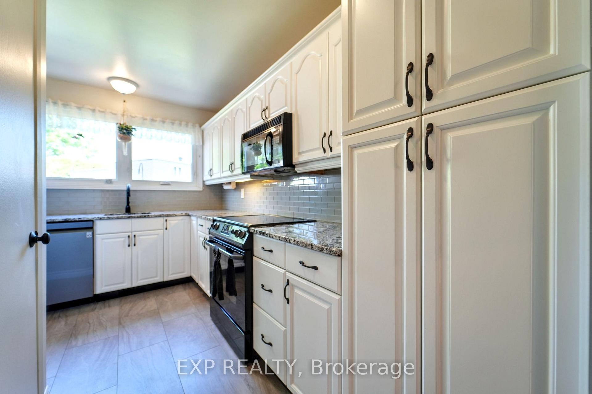 Photo 13 of 3459 Southgate Road, Ottawa, South Keys — HOMEH