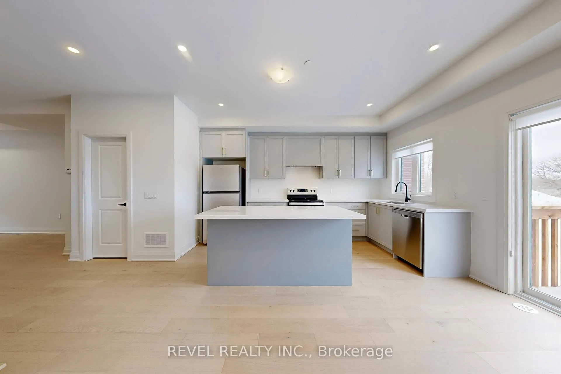 Photo 10 of 18 Marret Lane, Clarington, Newcastle — HOMEH
