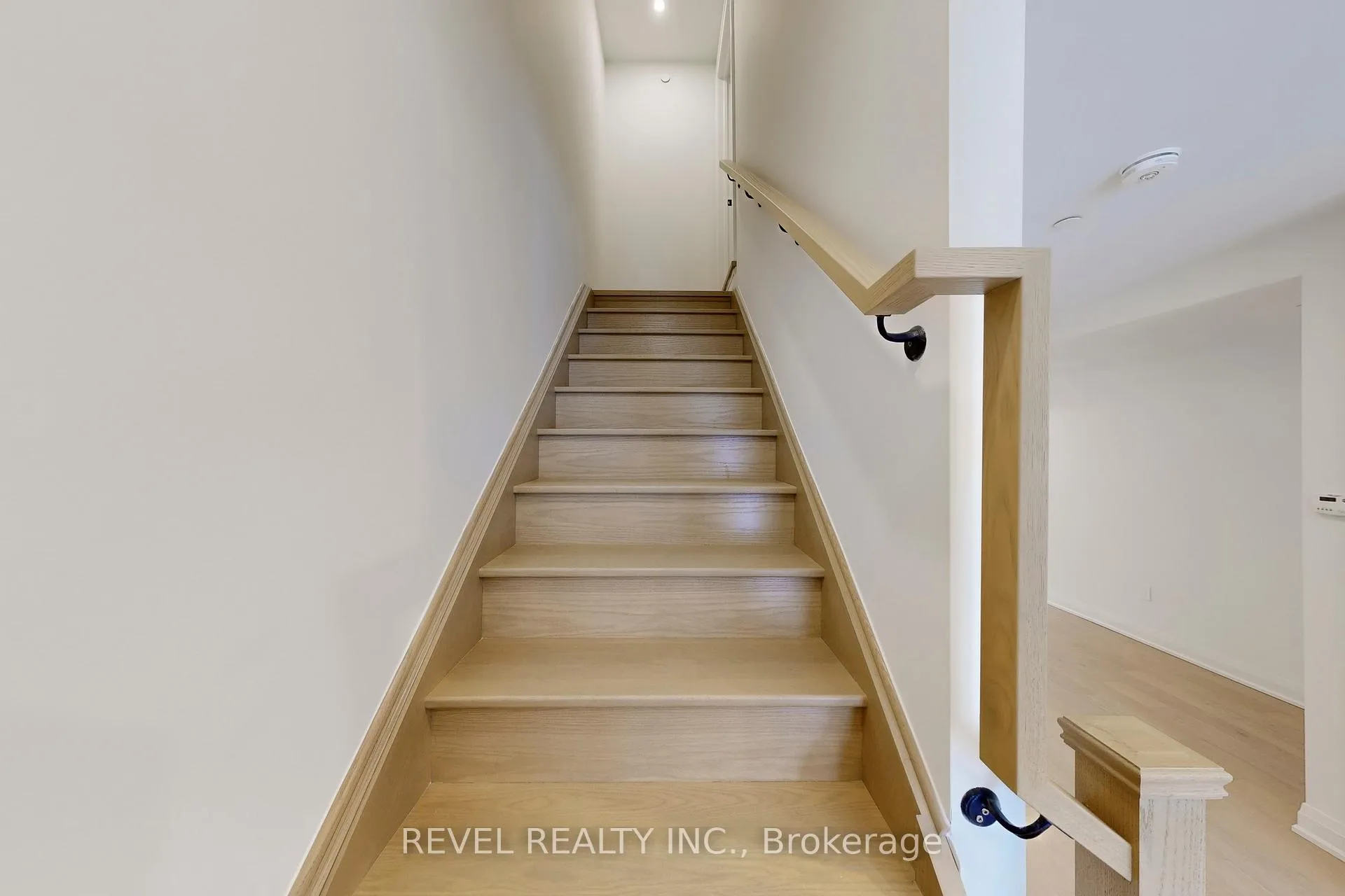 Photo 15 of 18 Marret Lane, Clarington, Newcastle — HOMEH