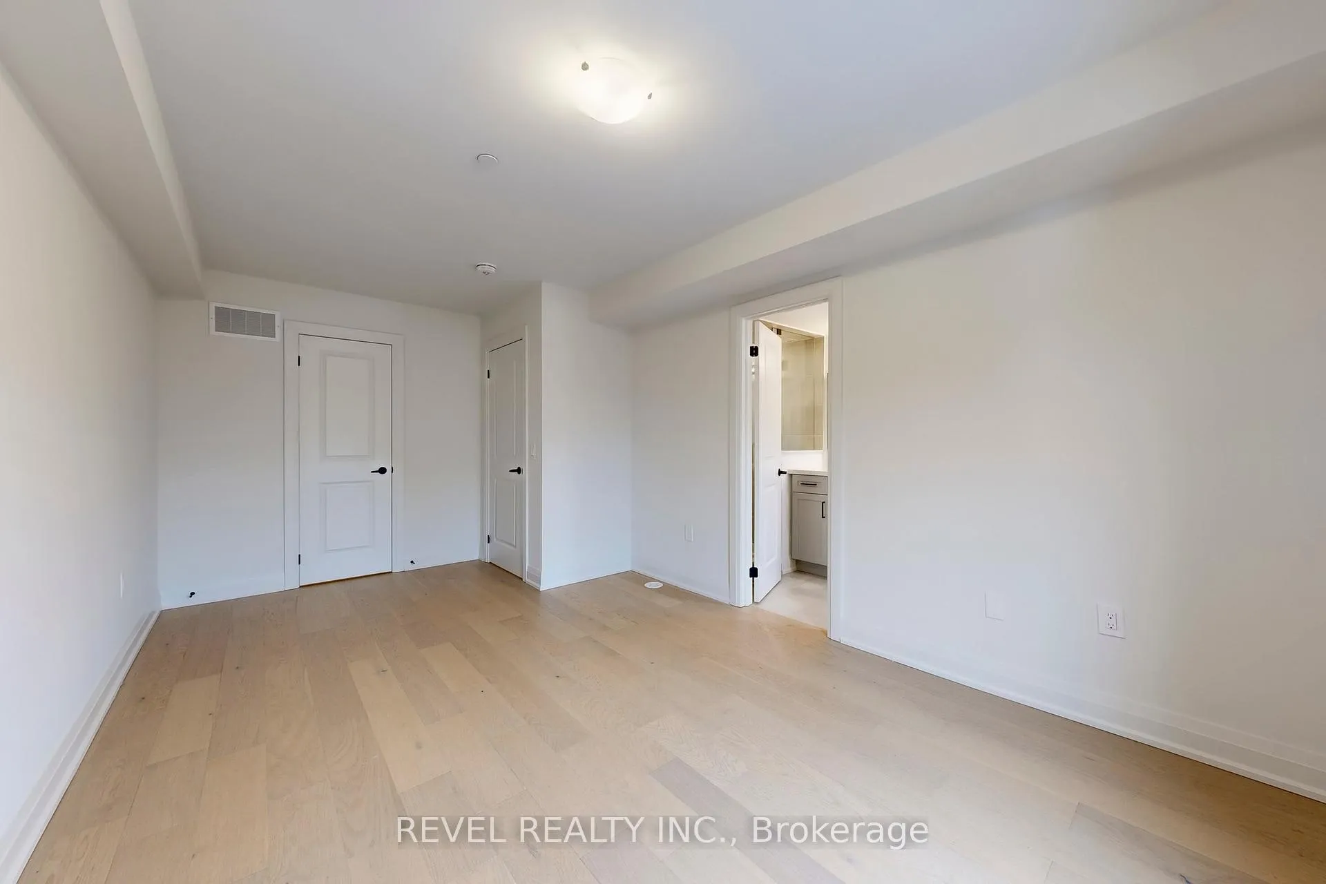 Photo 33 of 18 Marret Lane, Clarington, Newcastle — HOMEH