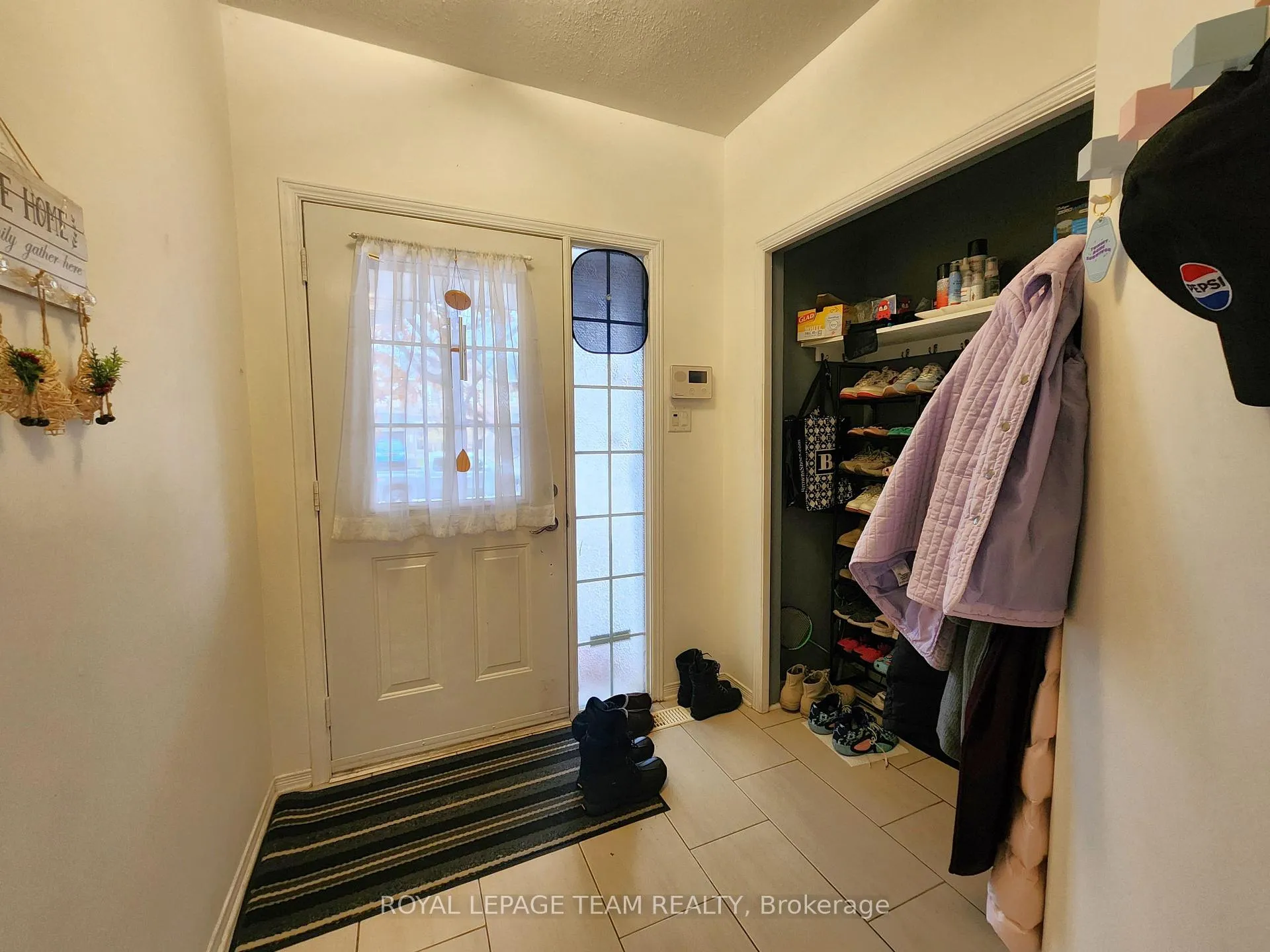 Photo 4 of 1312 Halton Terrace, Ottawa, Kanata - Morgan's Grant/South March — HOMEH