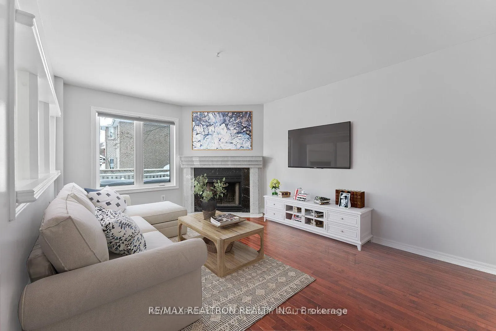 Photo 23 of 115 James Street, Barrie, Ardagh — HOMEH