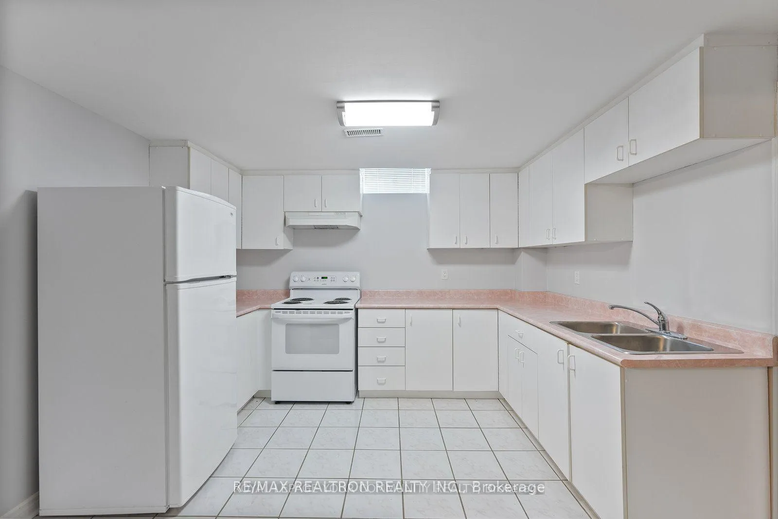 Photo 25 of 115 James Street, Barrie, Ardagh — HOMEH
